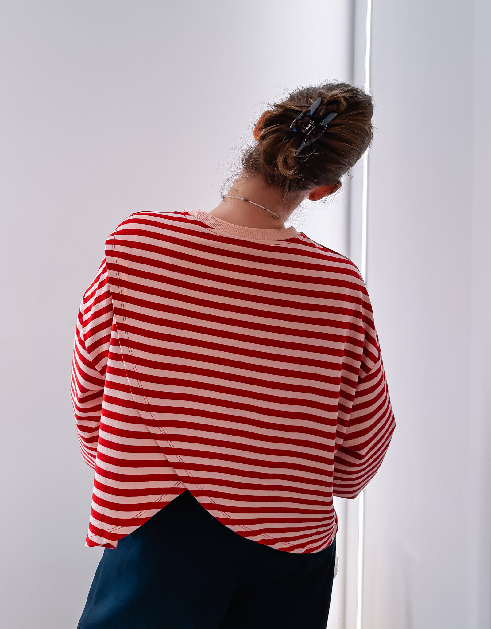 The Golden House Mom T-Shirt Long Sleeve 'Otie' - Red/Pink TU