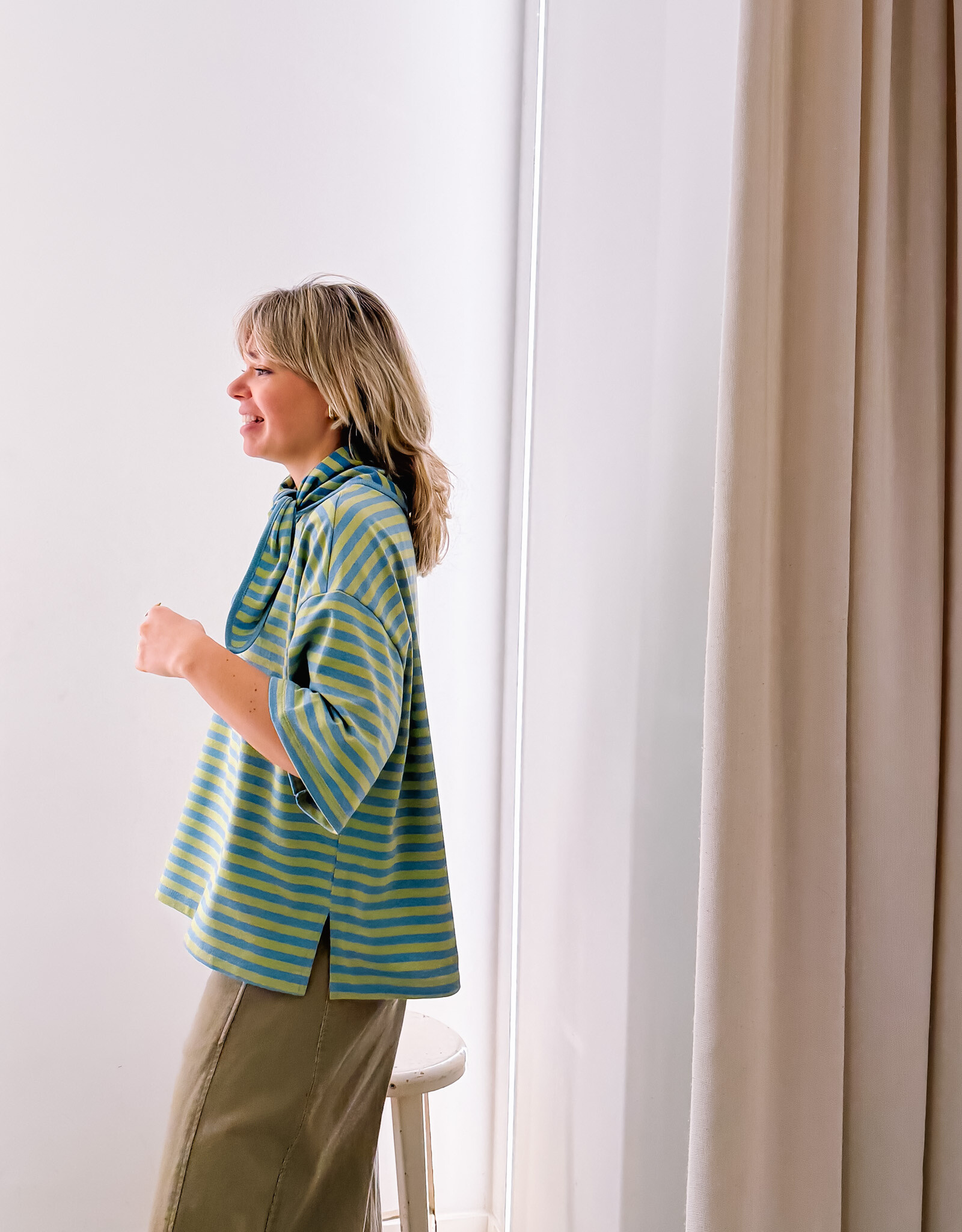 The Golden House Mom T-Shirt Met Sjaaltje 'Rox' - Lemon/Blue TU