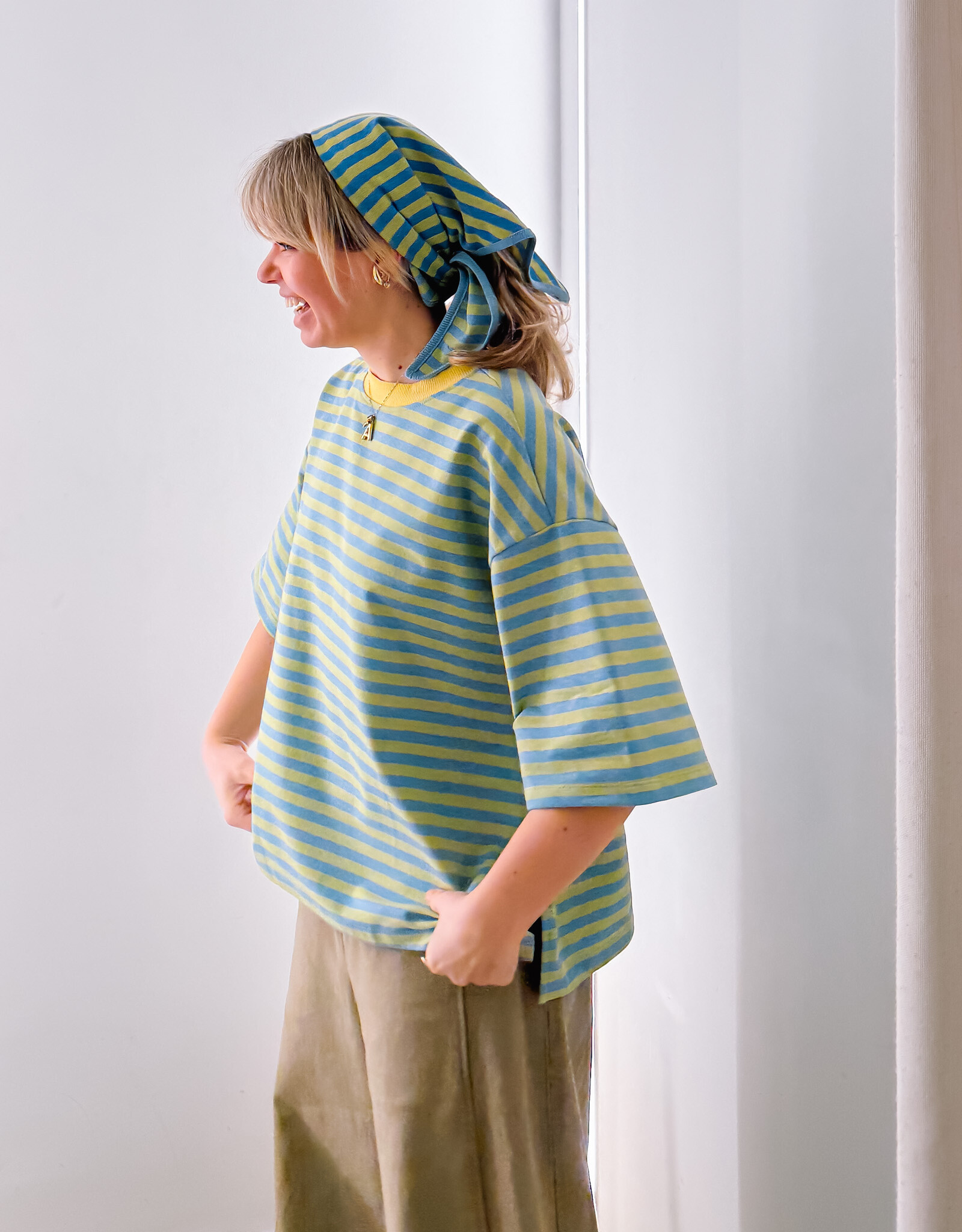 The Golden House Mom T-Shirt Met Sjaaltje 'Rox' - Lemon/Blue TU