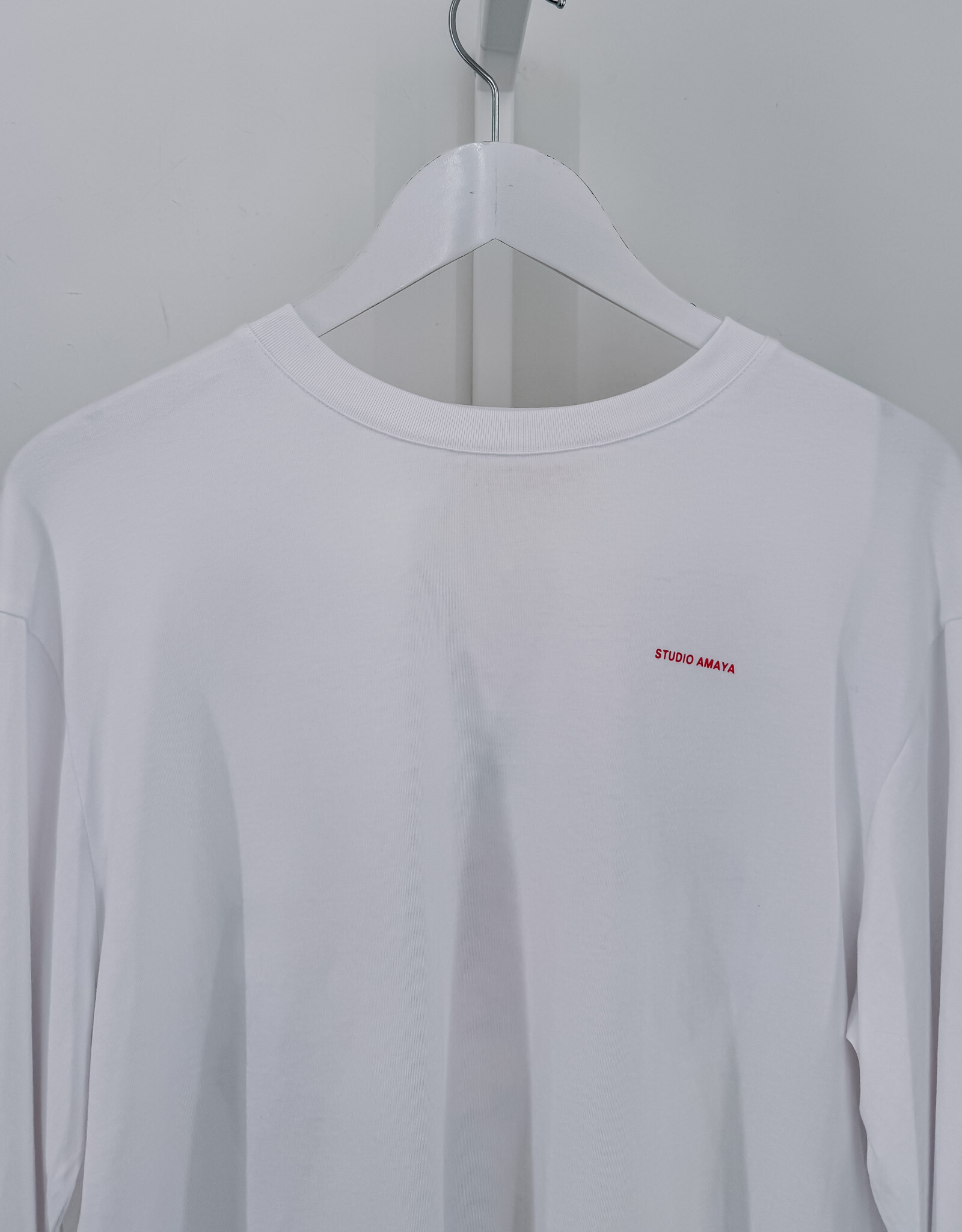 Studio Amaya T-Shirt Long Sleeve 'Riven' - White - Studio Amaya