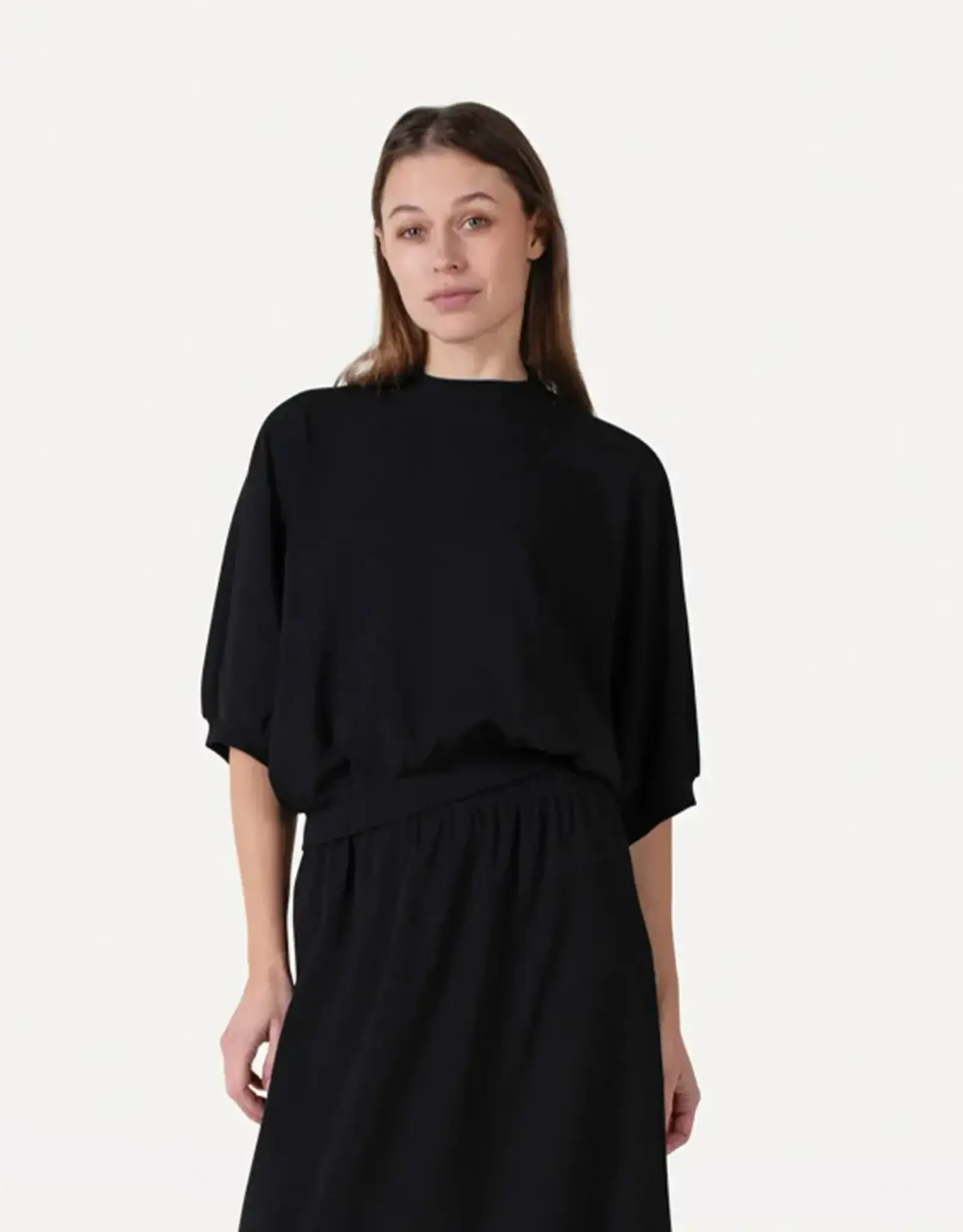 Another Label T-Shirt 'Amice' - Black - Another Label