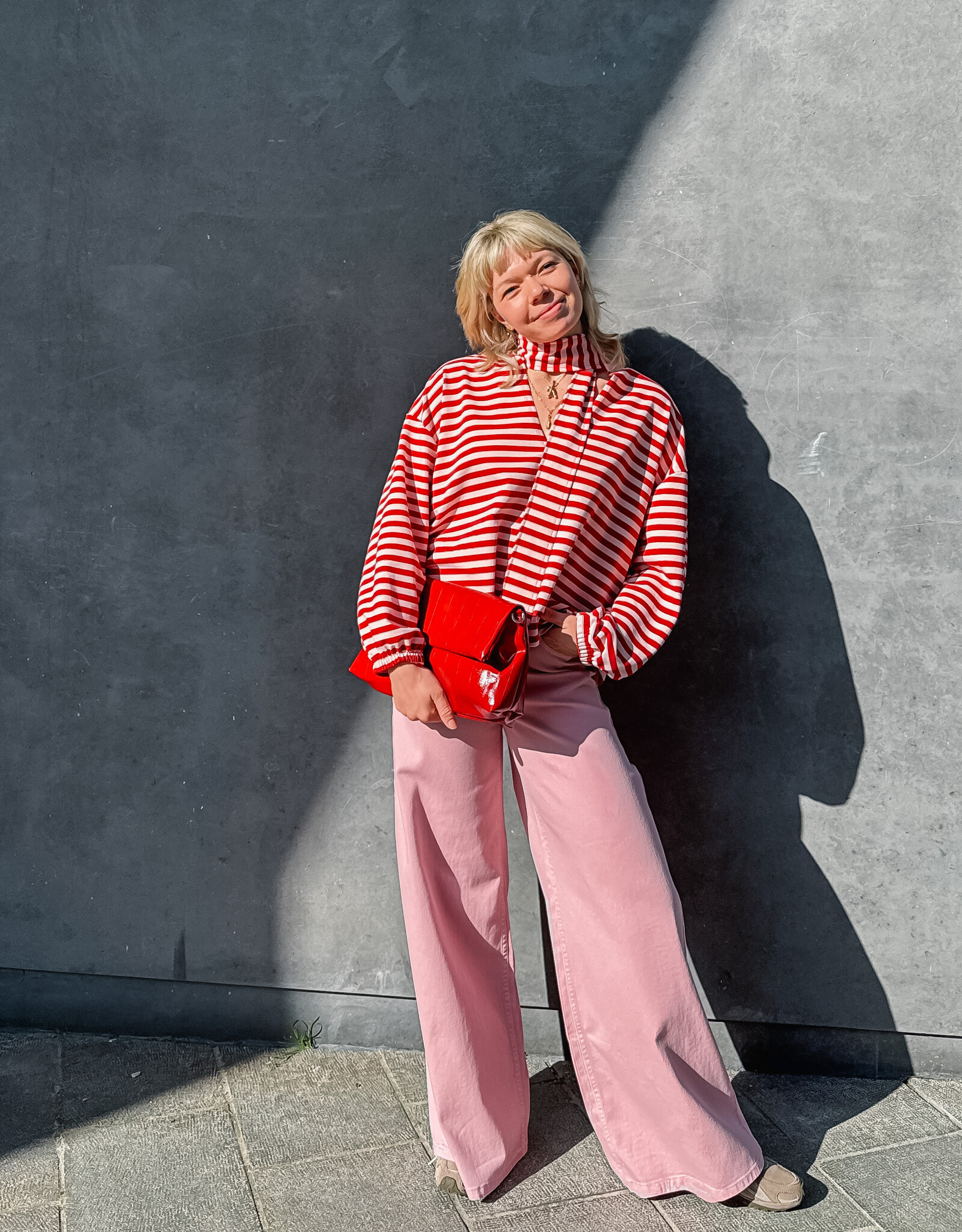 The Golden House Mom T-Shirt Long Sleeve 'Tiny' - Pink/Red TU