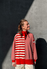 The Golden House Mom T-Shirt Long Sleeve 'Poppy' - Red/White TU