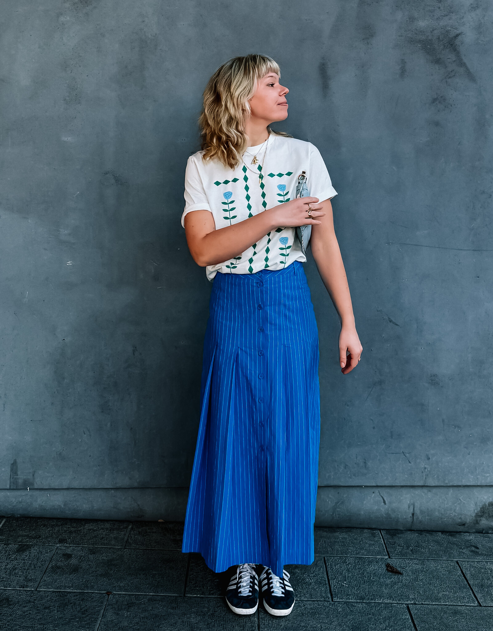 The Tiny Big Sister T-Shirt 'Flowers' - Off White - The Tiny Big Sister