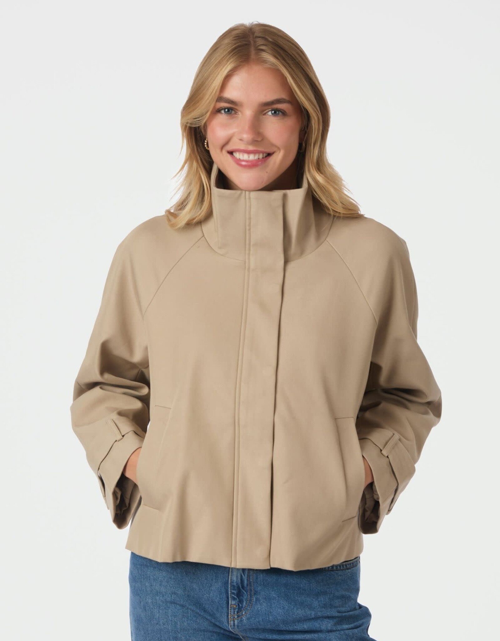 Jacket  'Ezera' - Sand  - Neo Noir