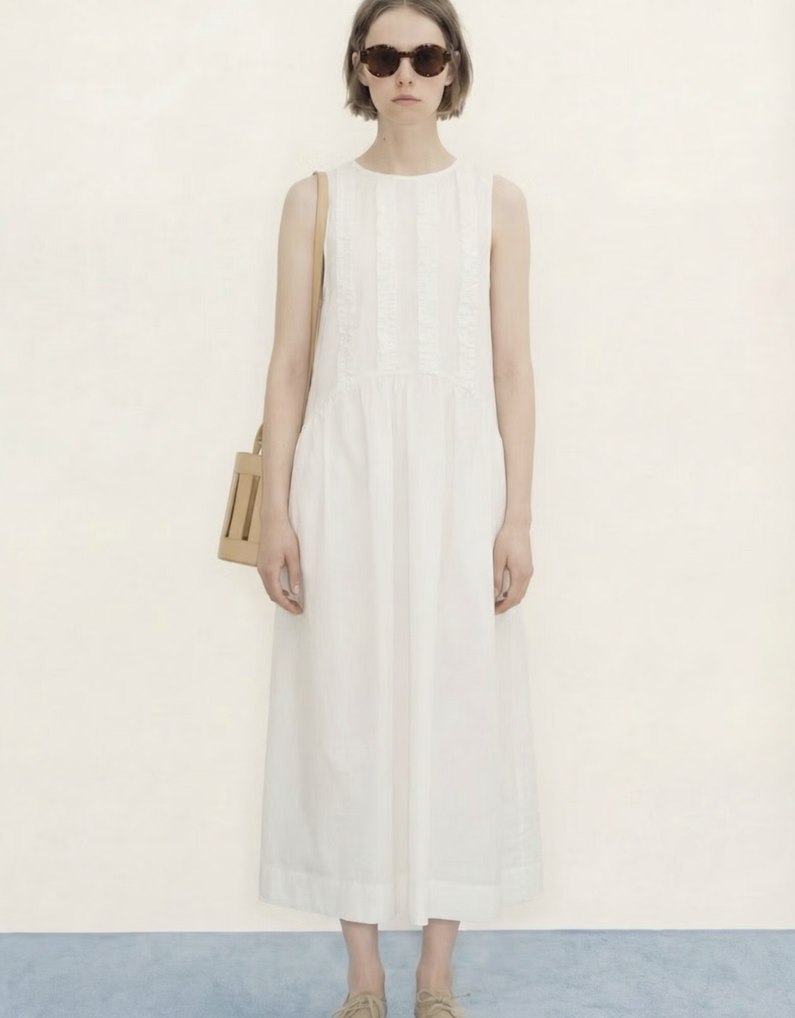 The Tiny Big Sister Jurk Frills 'Low Back' - White - The Tiny Big Sister