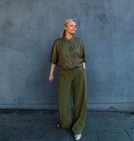 Another Label Blouse 'Rlia' - Martini Olive - Another-Label