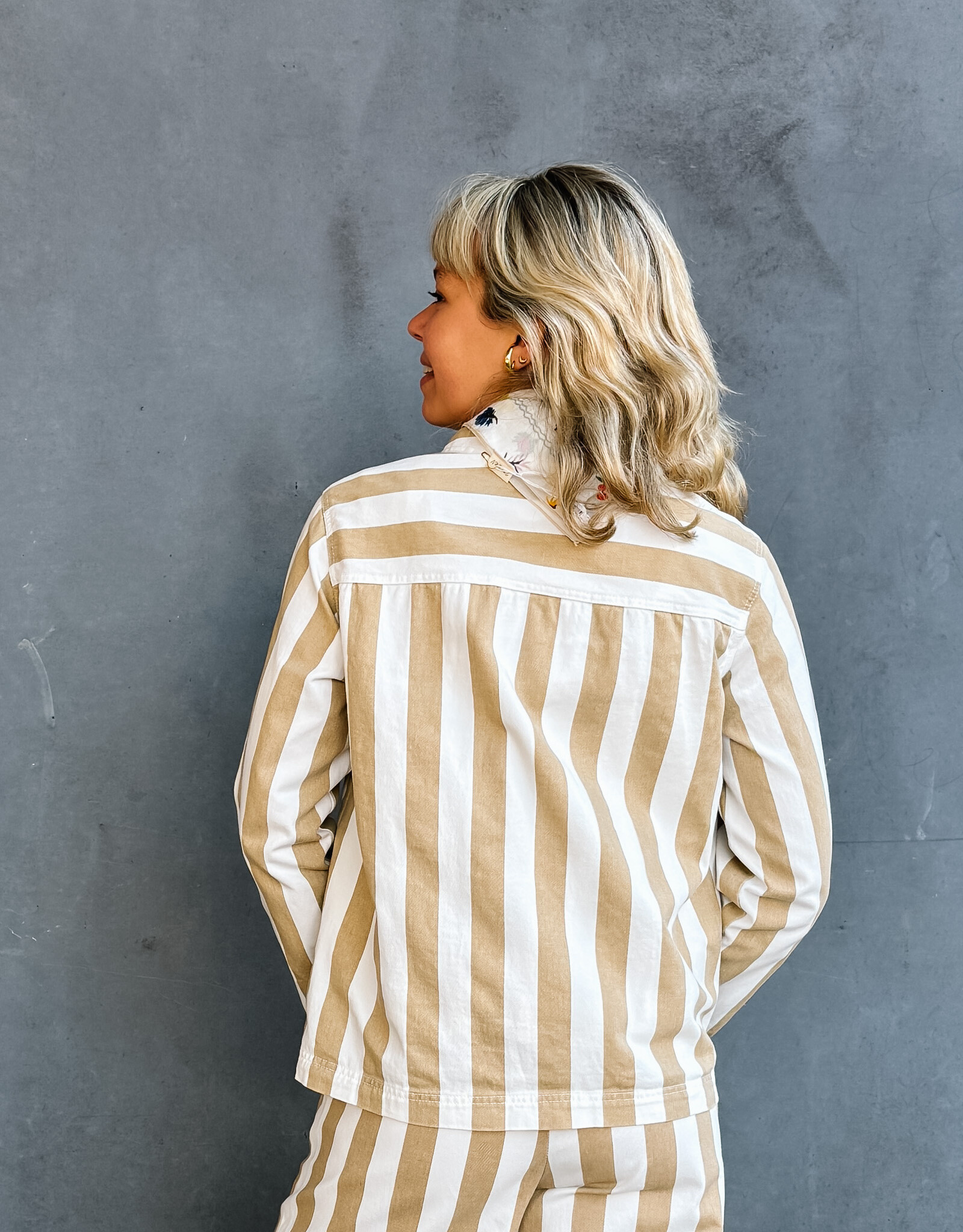 The Golden House Feel Jacket Stripe 'Bobbie' - Beige/White