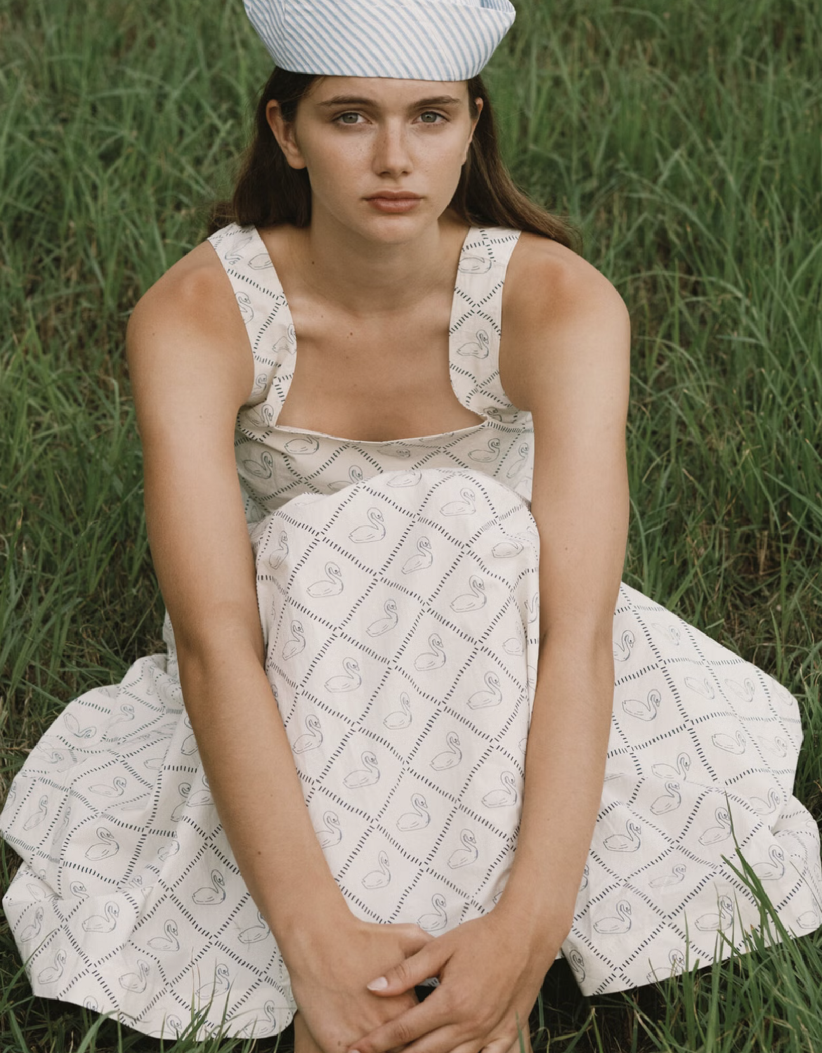 The Tiny Big Sister Rok 'Swans' - Light Cream - The Tiny Big Sister