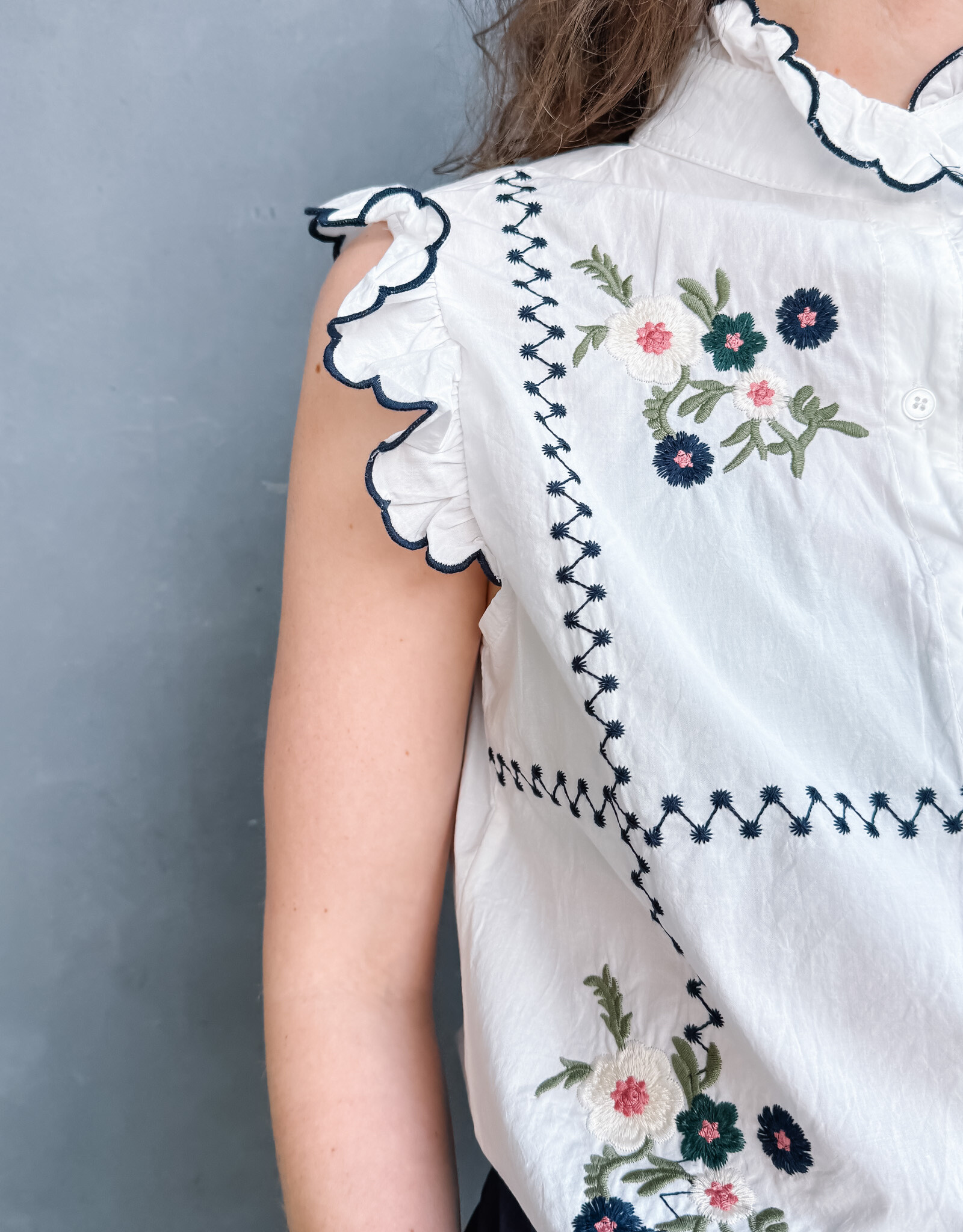 The Golden House Joh Blouse Broderie  'Abby' - White/Navy - TU