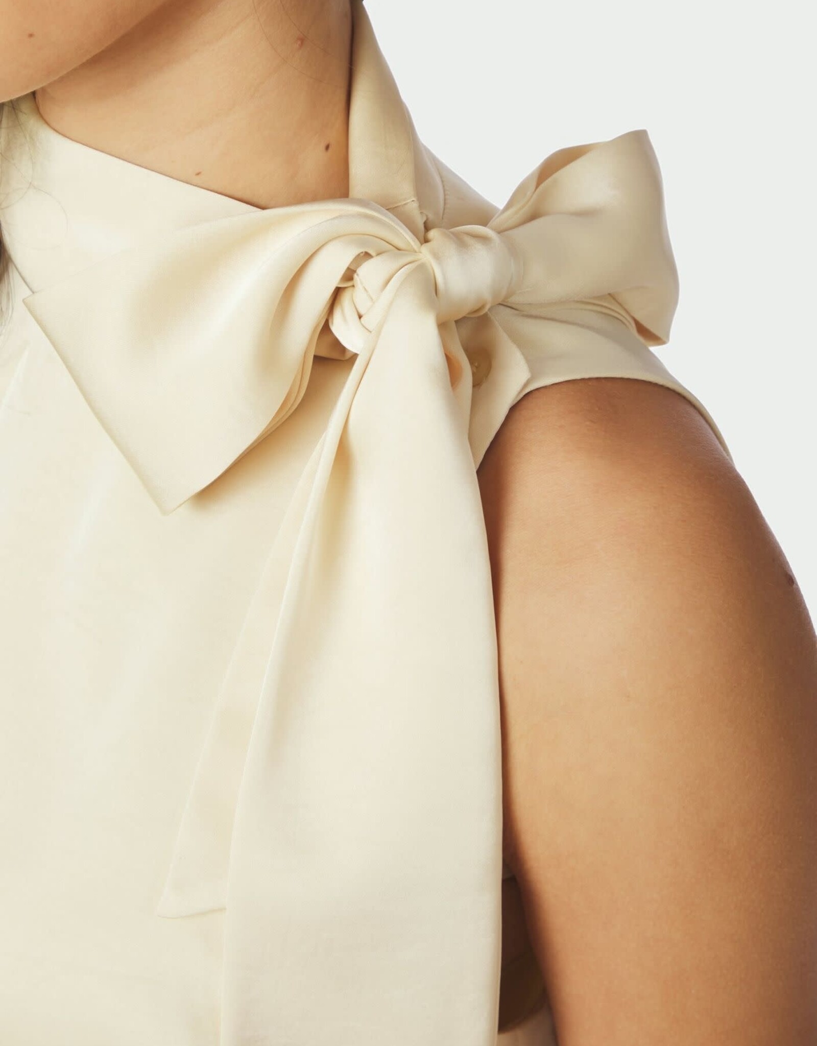 Top Heavy Satin 'Veda' - Light Yellow - Neo Noir