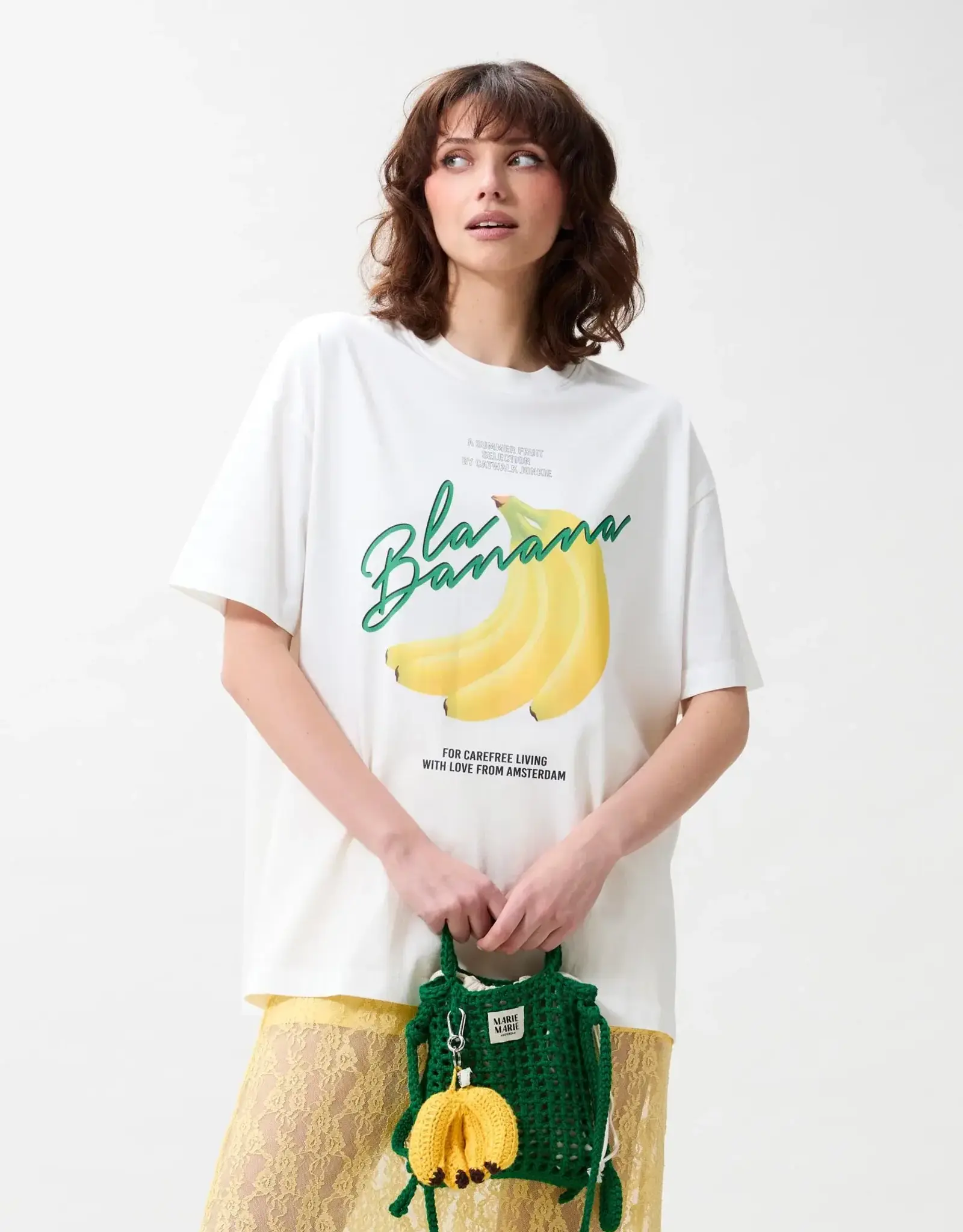 Catwalk Junkie T-Shirt 'Oversized Graphic' - Off White - Catwalk Junkie