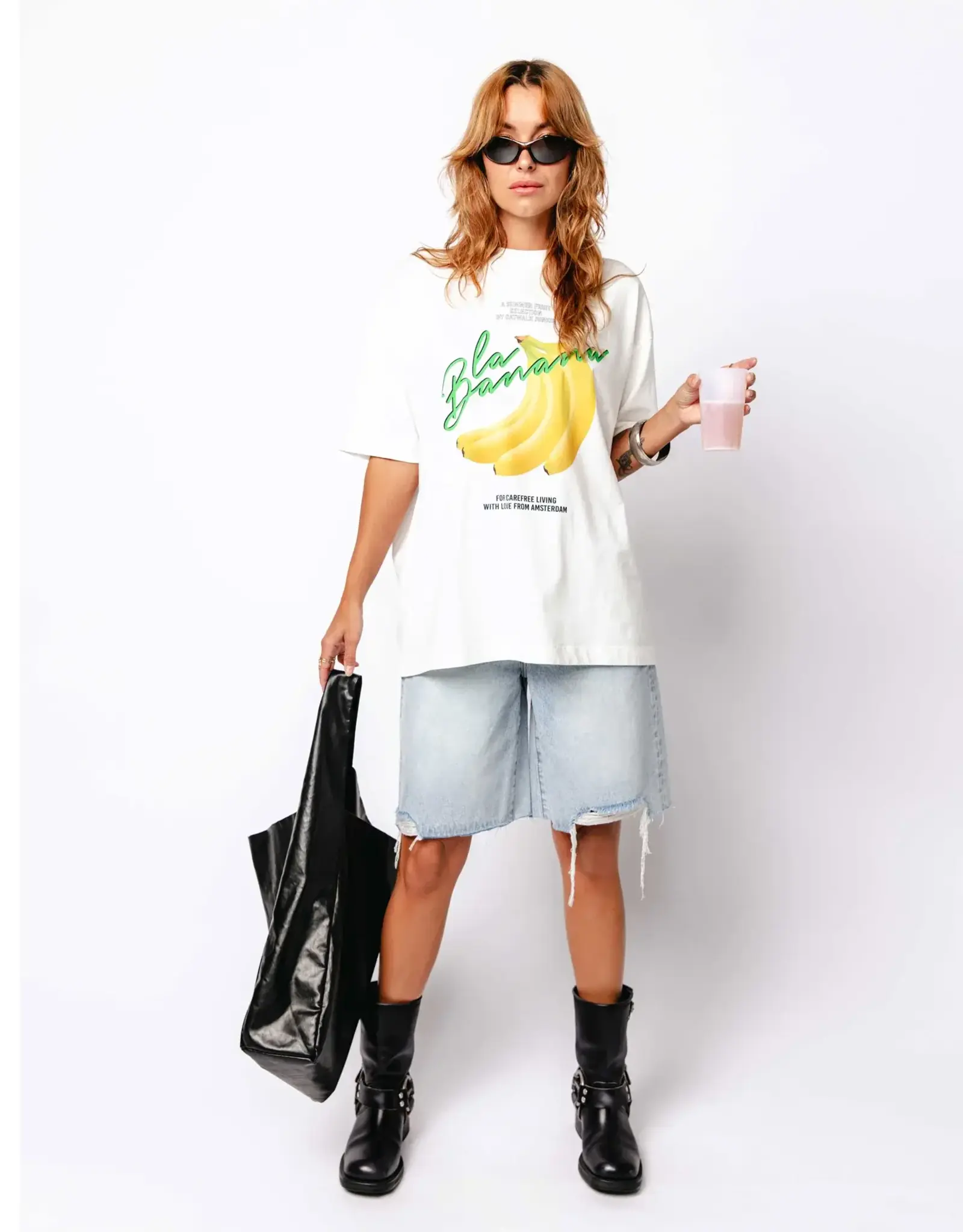 Catwalk Junkie T-Shirt 'Oversized Graphic' - Off White - Catwalk Junkie