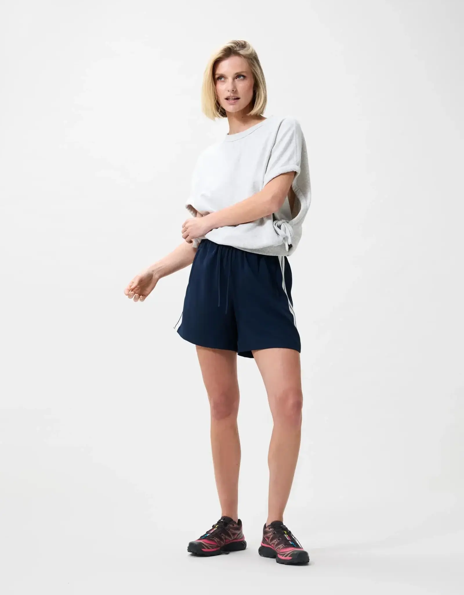 Catwalk Junkie Sweater Short Sleeve 'Strap' - Light Grey Melange - Catwalk Junkie