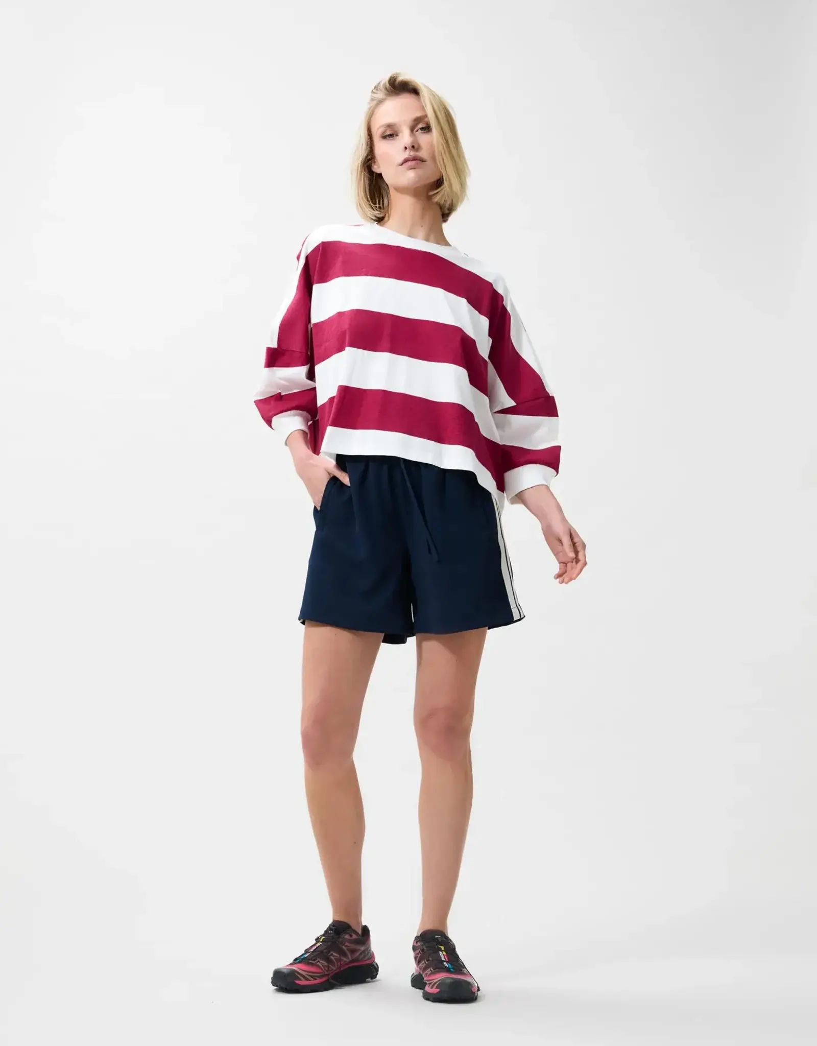 Catwalk Junkie T-Shirt Striped 'Oversized Bold' - Cranberry Juice - Catwalk Junkie