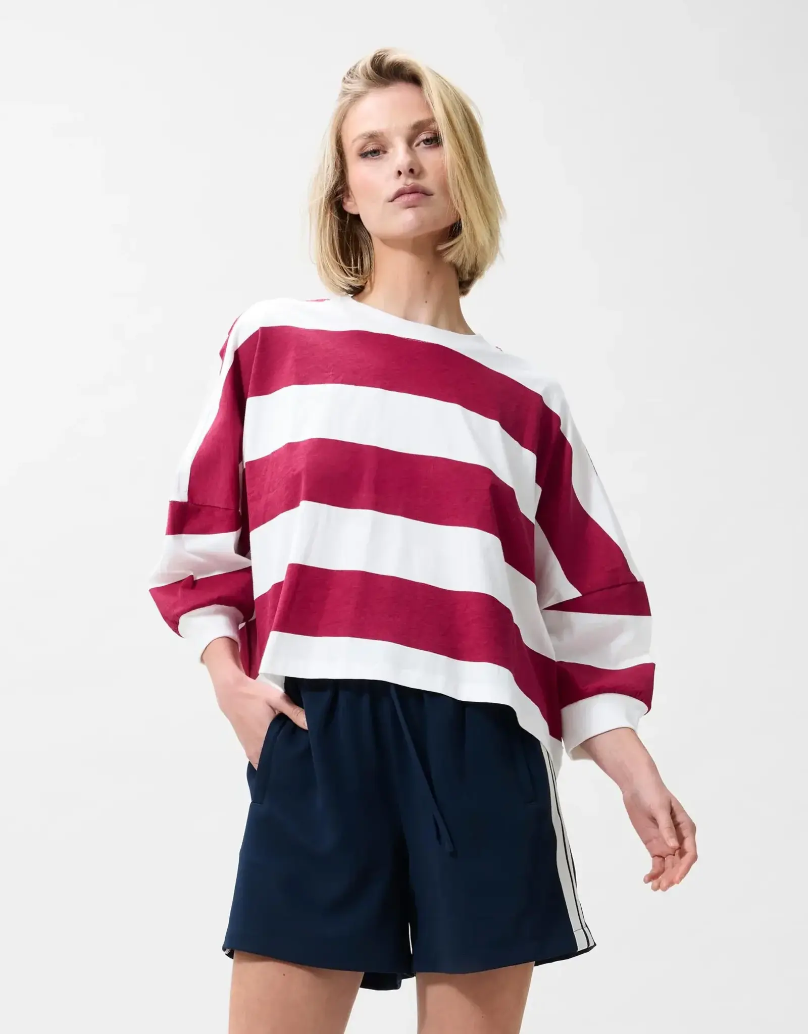 Catwalk Junkie T-Shirt Striped 'Oversized Bold' - Cranberry Juice - Catwalk Junkie
