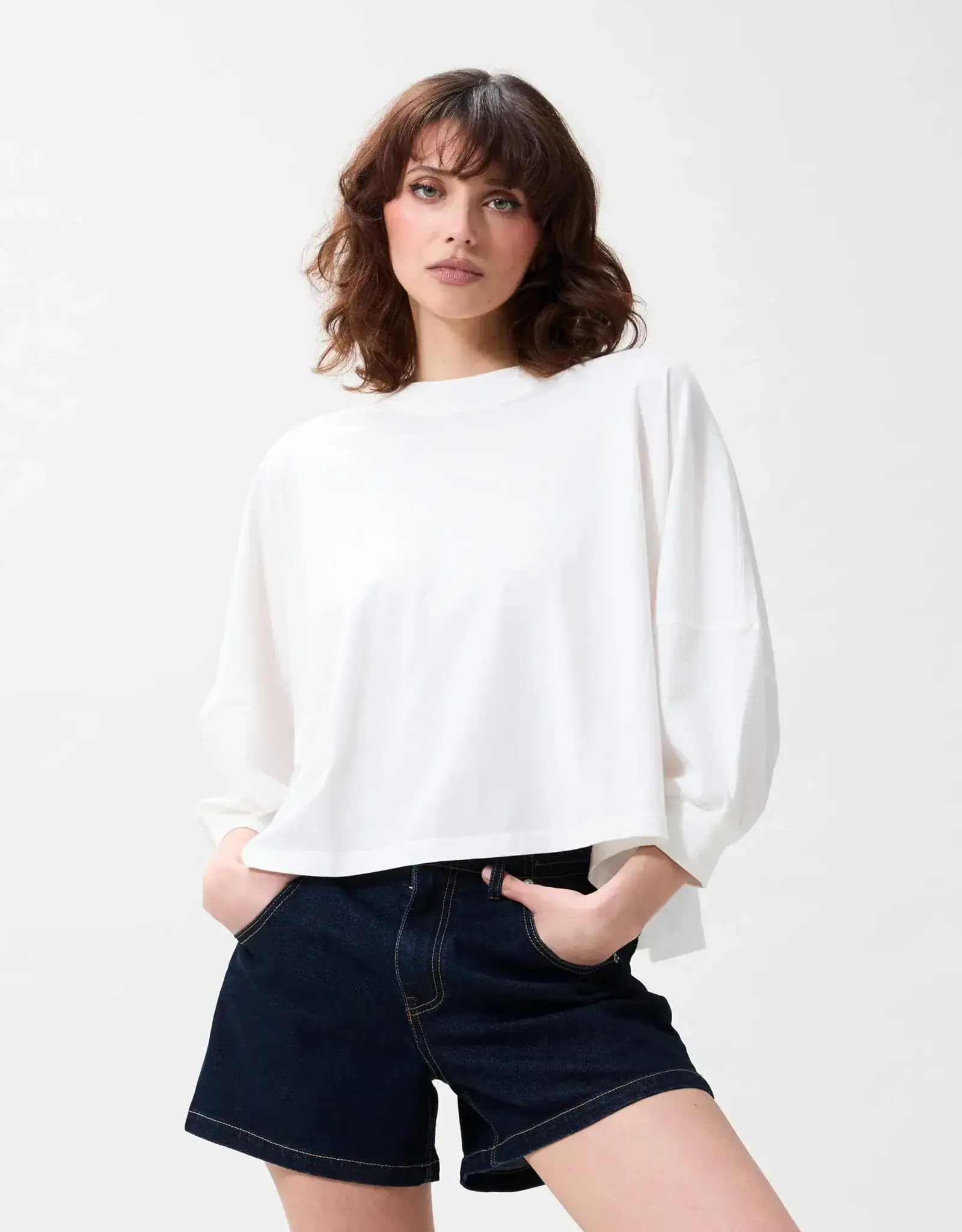 Catwalk Junkie T-Shirt  'Oversized' - Off White - Catwalk Junkie