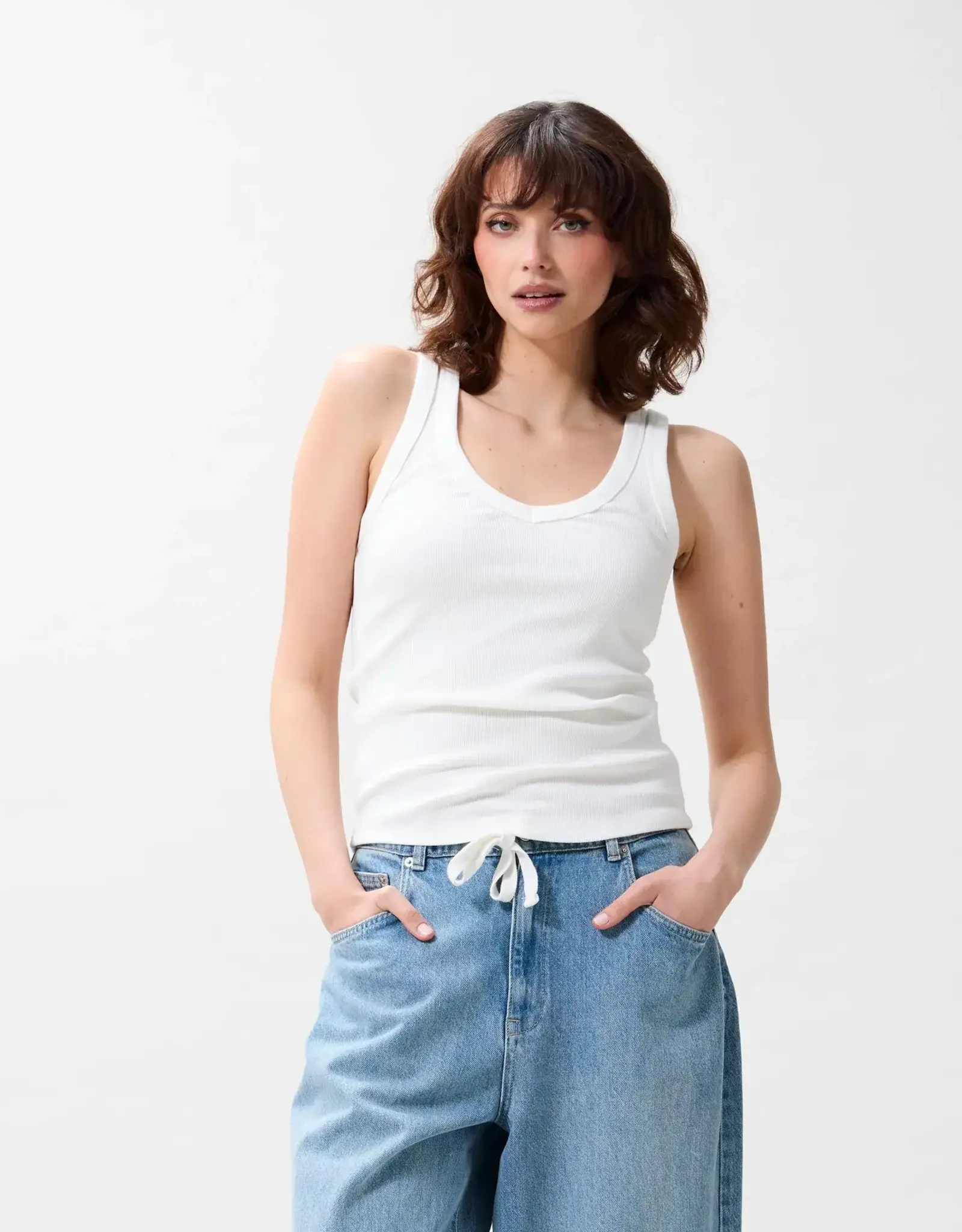 Catwalk Junkie Top V-Neck 'Rib' - Off White - Catwalk Junkie