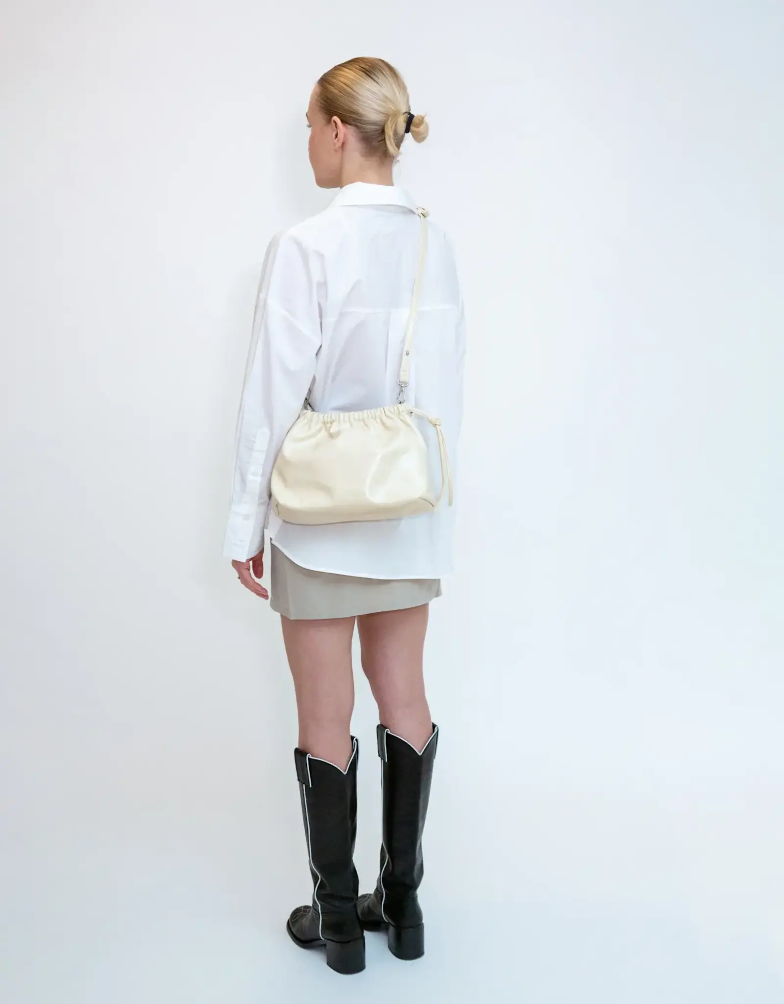 HVISK Handtas  'Arcane Glossy Structure' - Wax Paper - Hvisk