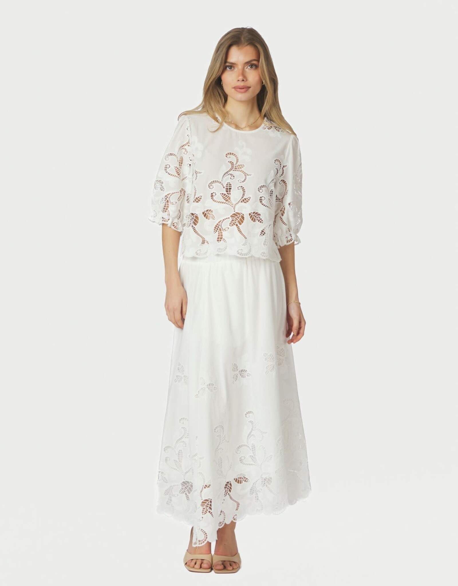 Blouse Embroidery  'Fia' - White - Neo Noir
