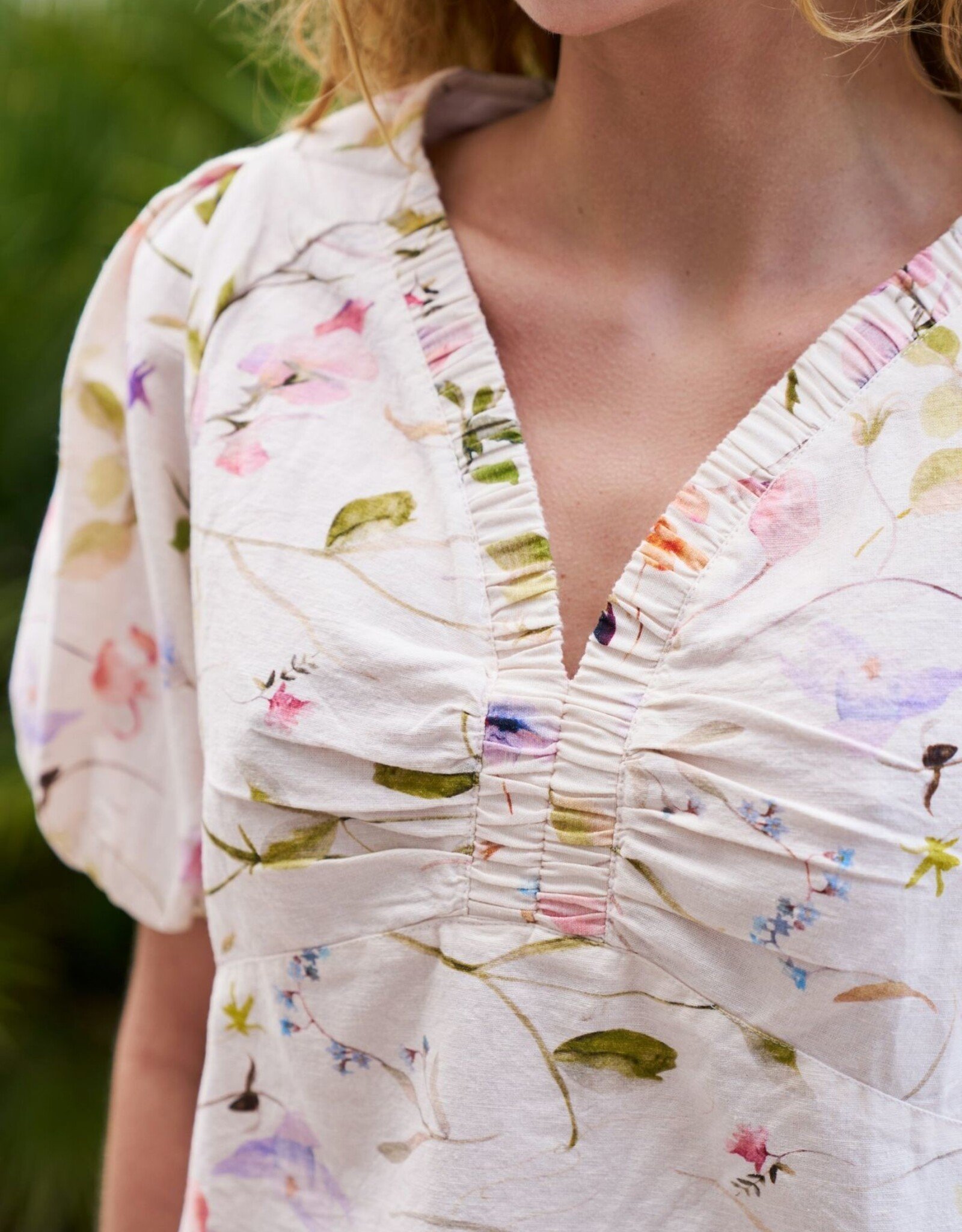 Blouse Flower 'Irina' - Off White - Neo Noir