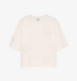 Catwalk Junkie T-Shirt 'Hibiscus' - Egret - Catwalk Junkie