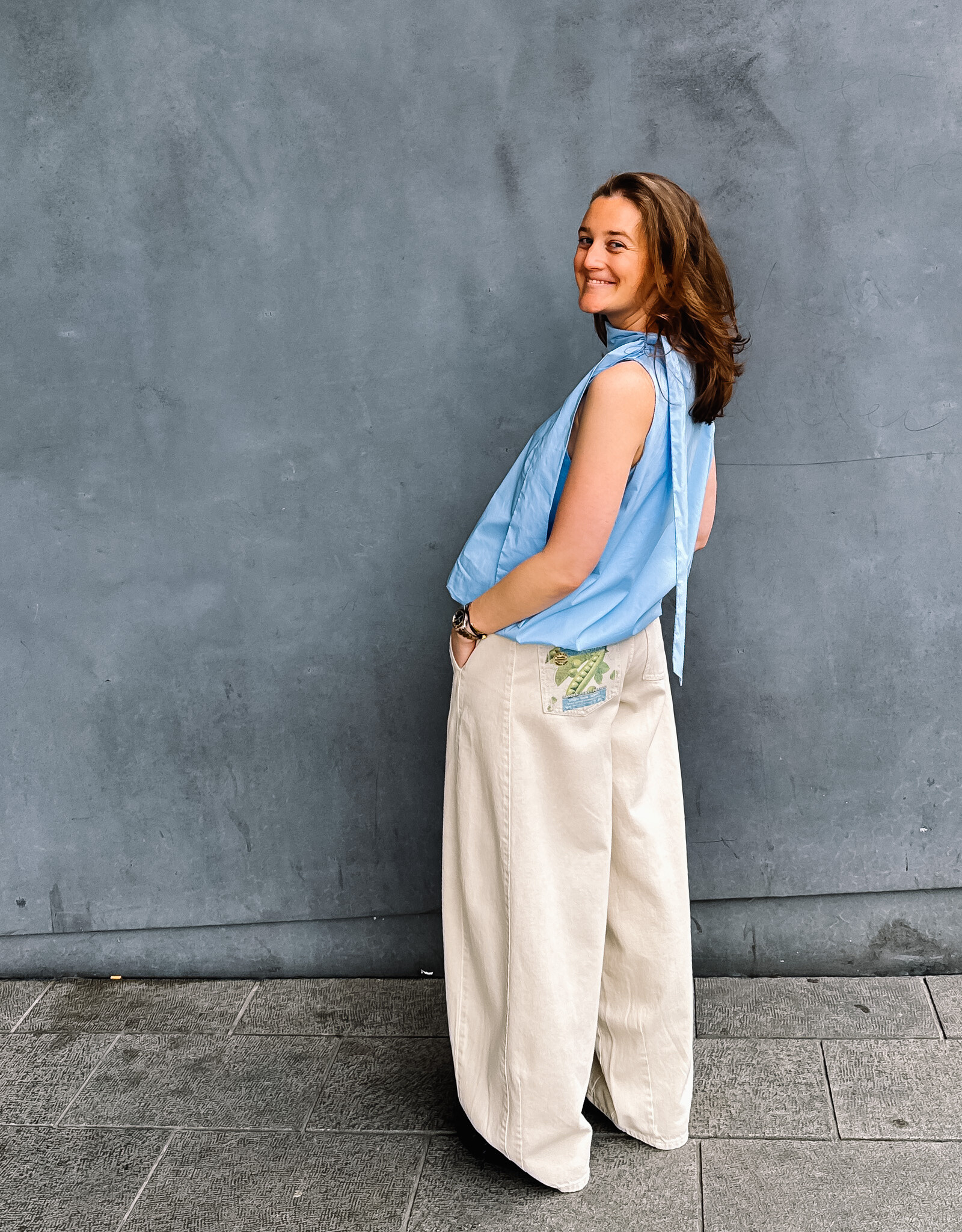 Damson Madder Jeans Barrel 'Erika' - Stone - Damson Madder