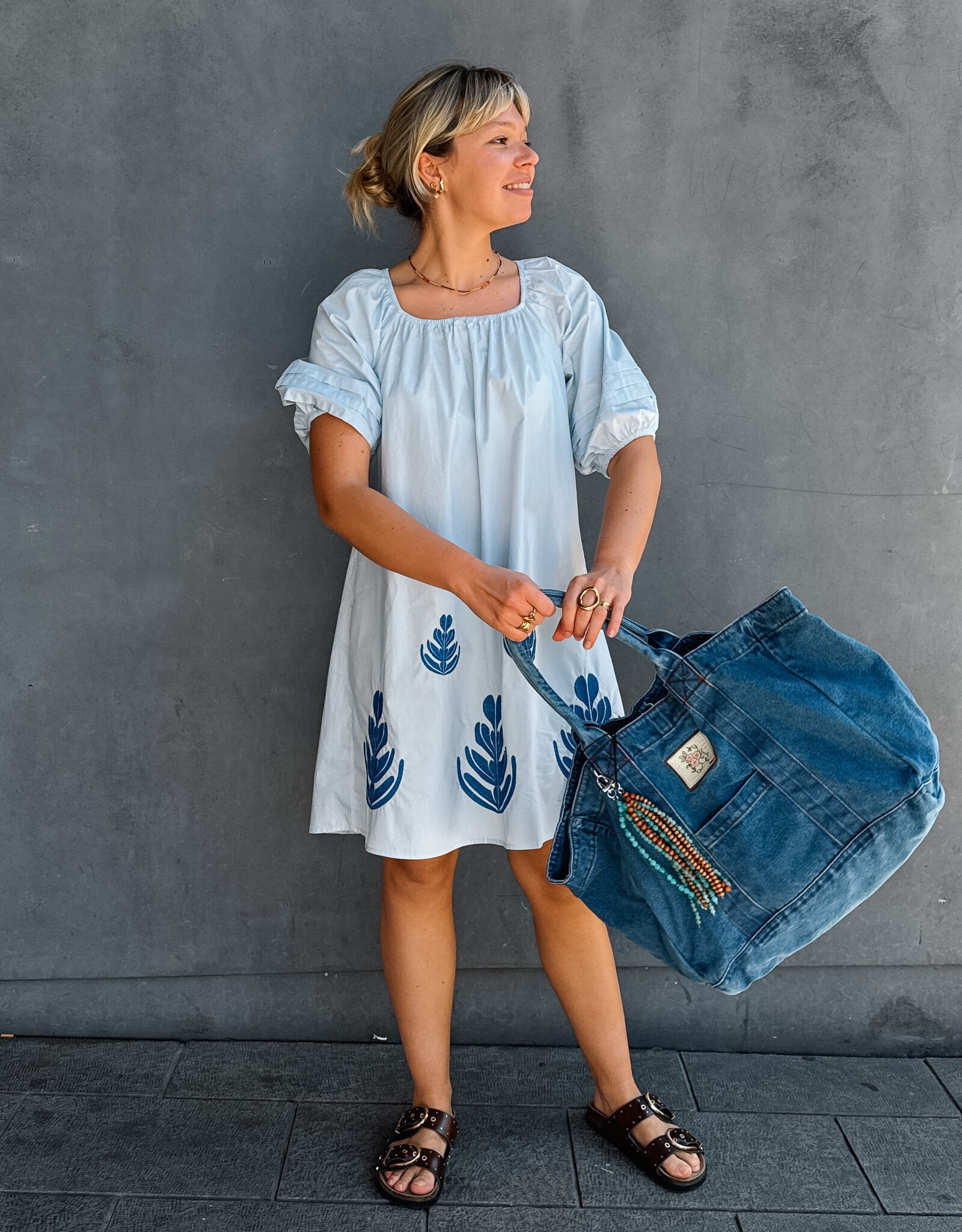 Moves Jurk 'Aviaja' - Airy Blue - Moves