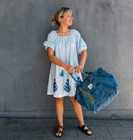 Moves Jurk 'Aviaja' - Airy Blue - Moves