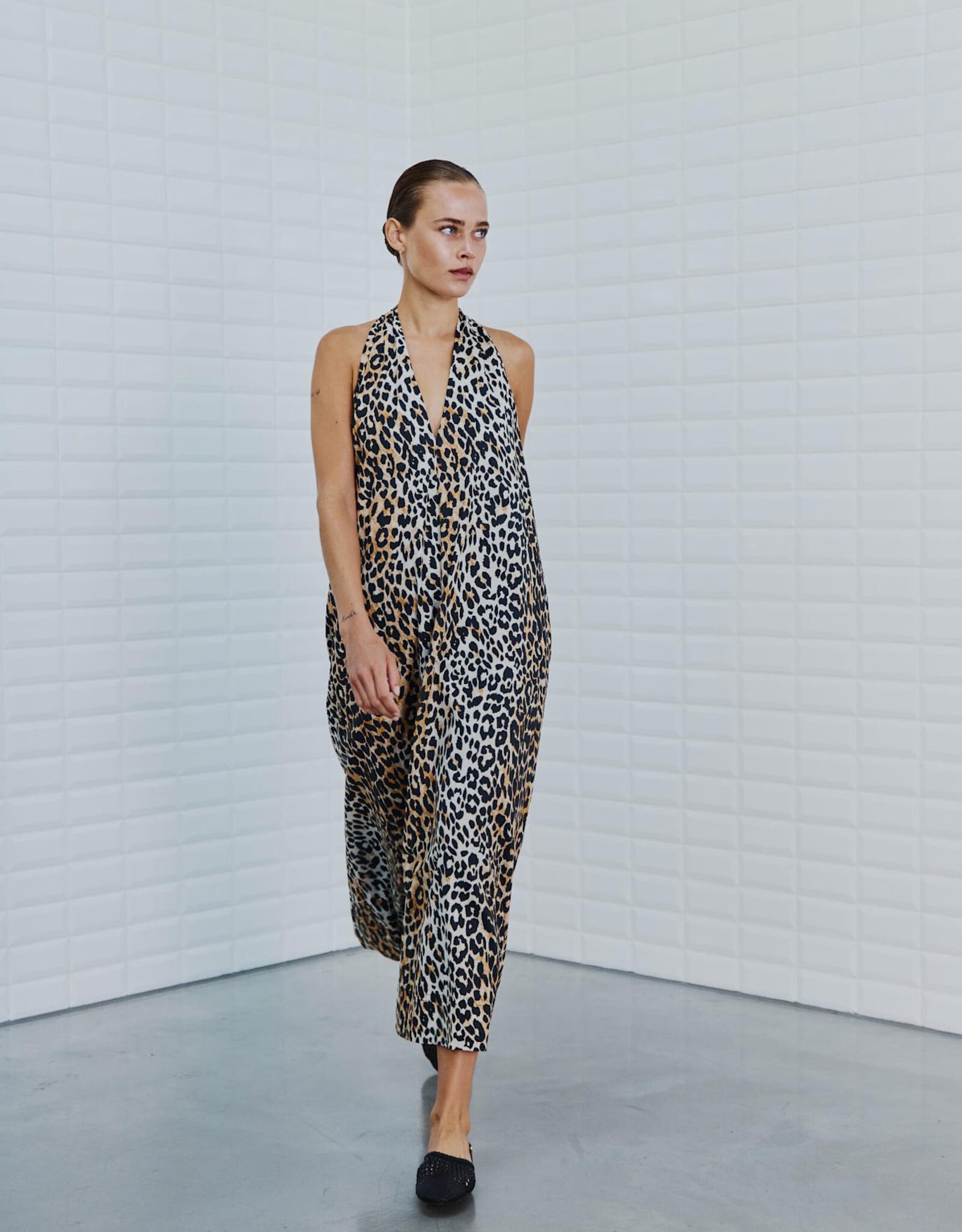 Withblack Jurk Midi 'Amina Talia' - Leo Print - Withblack