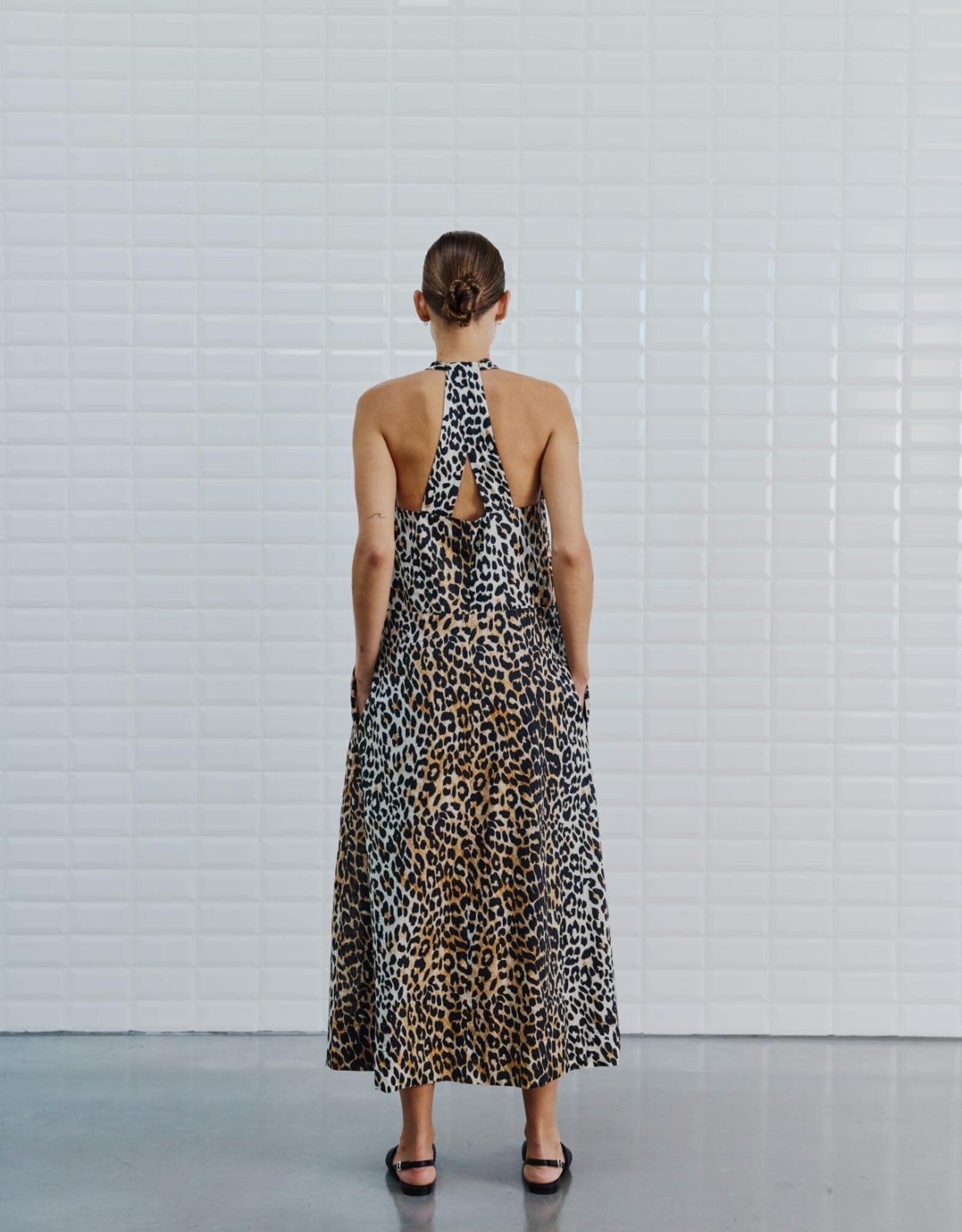 Withblack Jurk Midi 'Amina Talia' - Leo Print - Withblack