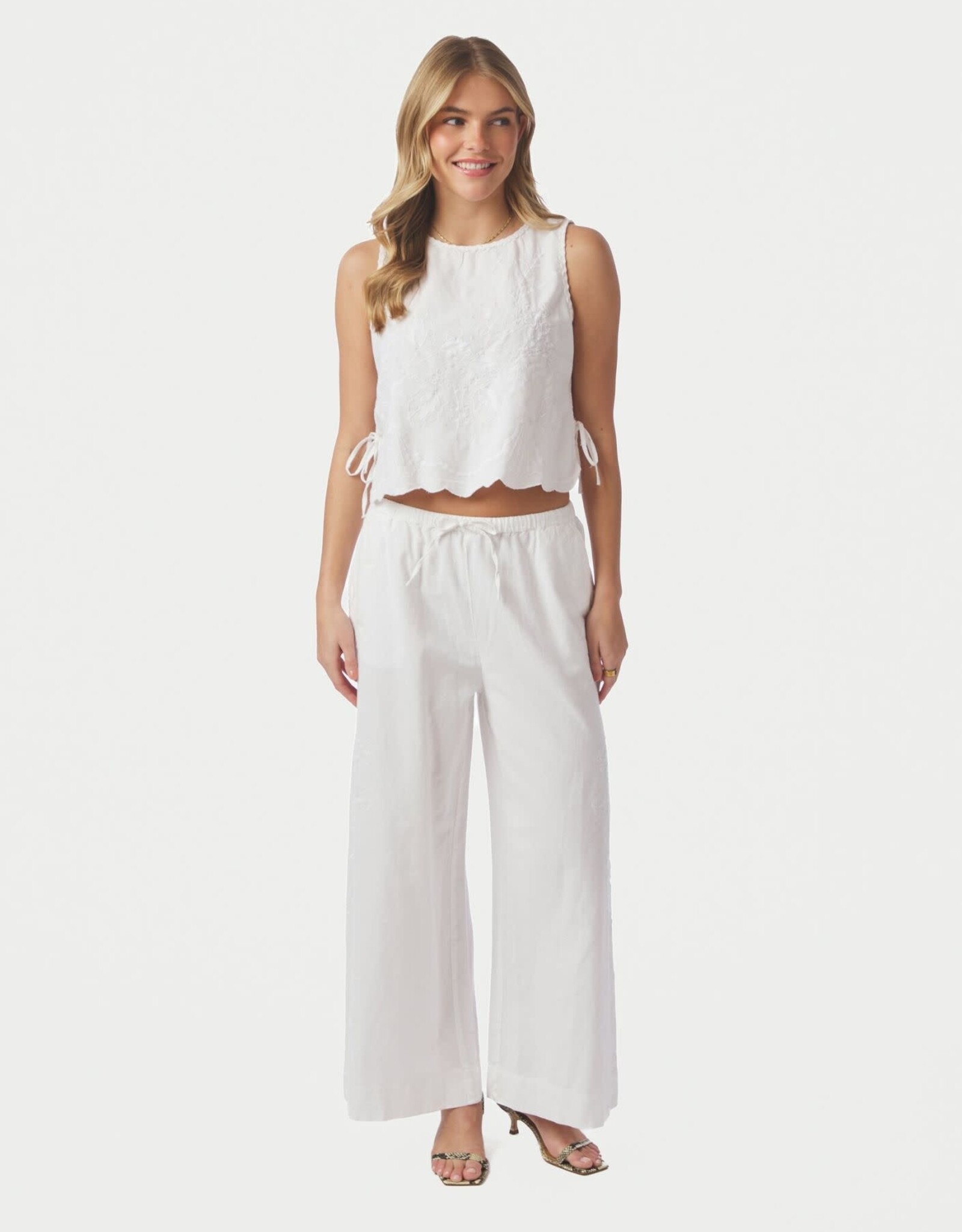 Top Embroidery 'Kaelin' - White - Neo Noir