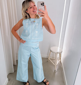 The Tiny Big Sister Broek Wide 'Embroidered' - Pretty Blue -  The Tiny Big Sister