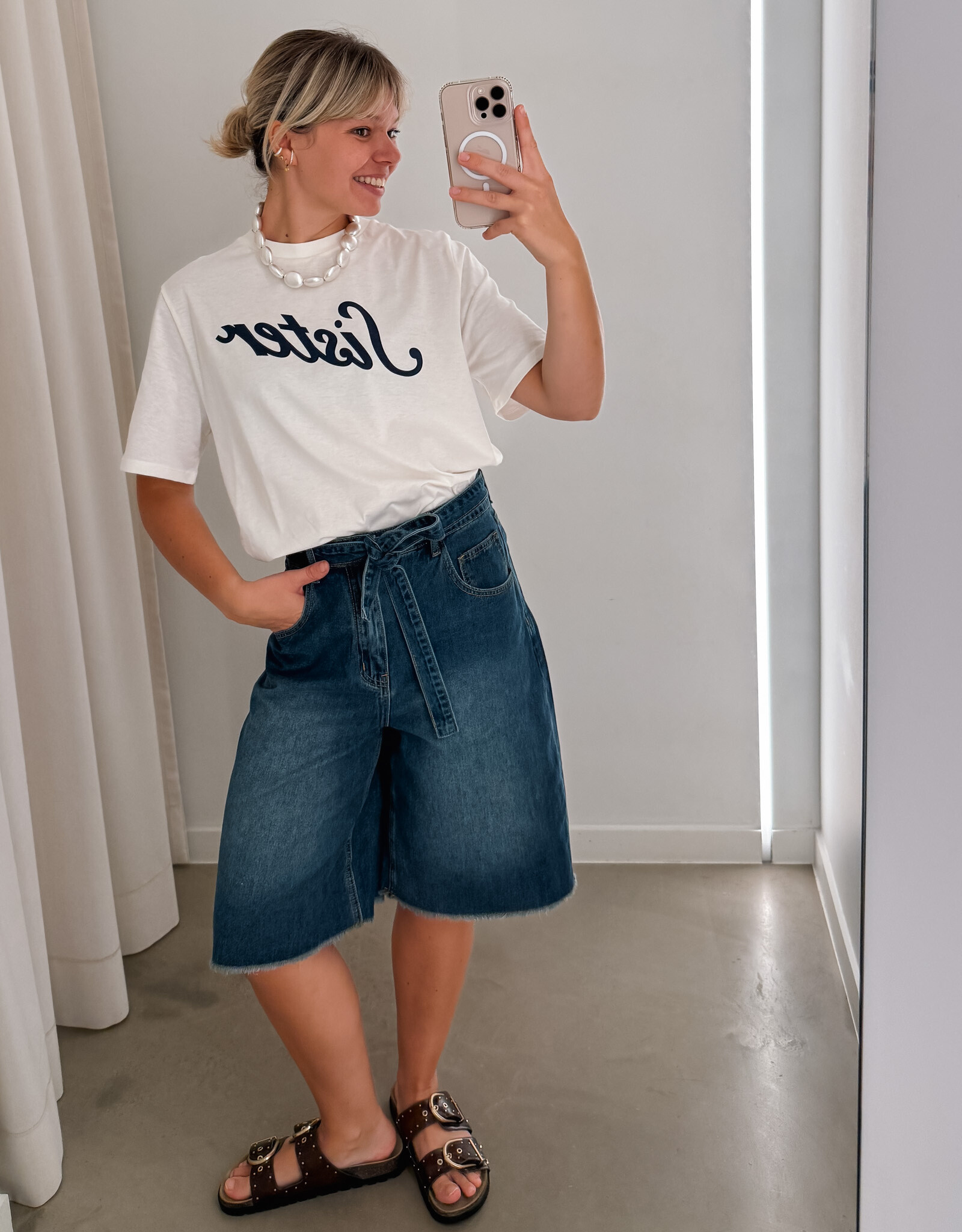 The Tiny Big Sister T-Shirt 'Sister' - Off White - The Tiny Big Sister