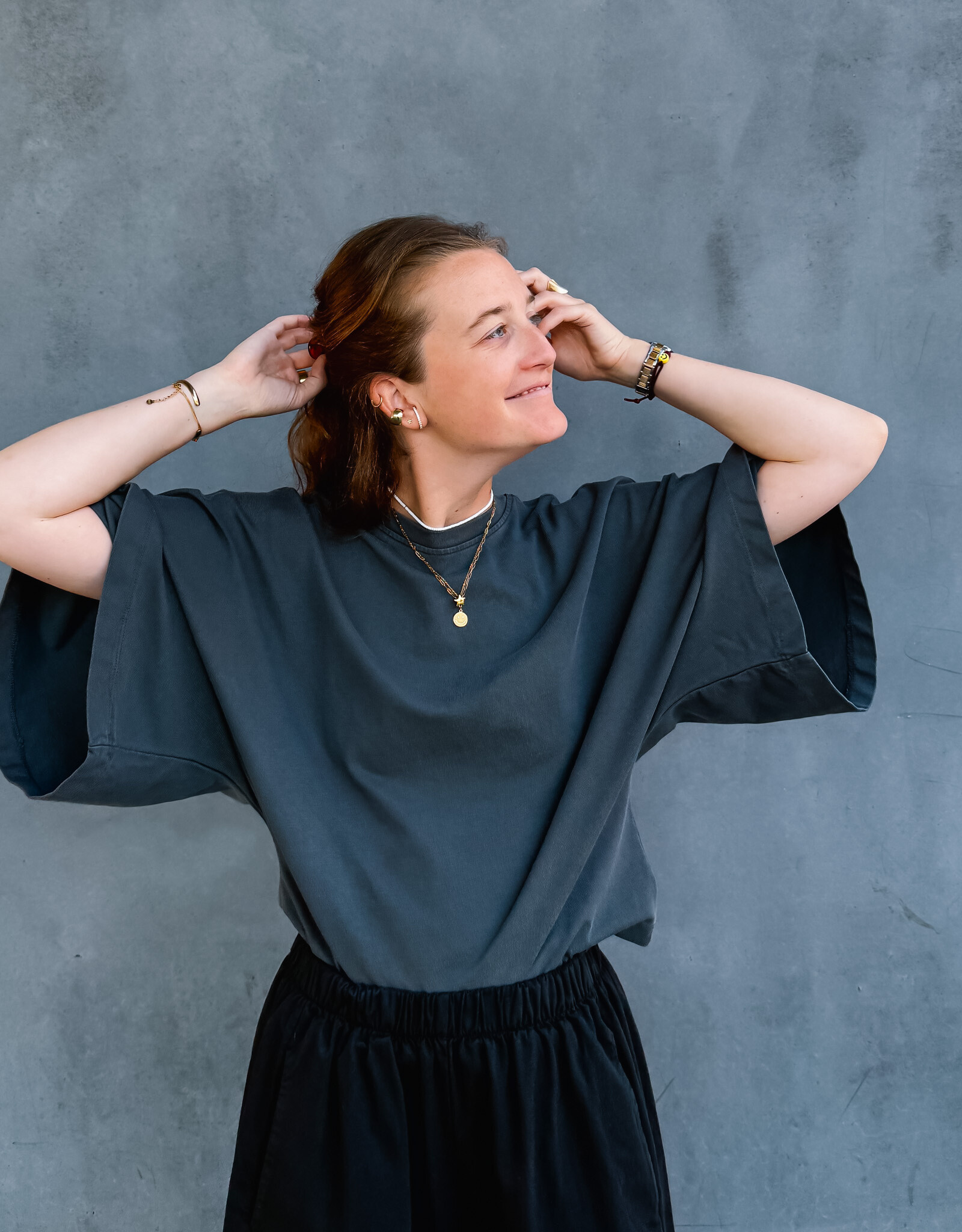 Catwalk Junkie T-Shirt 'Batsleeve' - Carbon - Catwalk Junkie