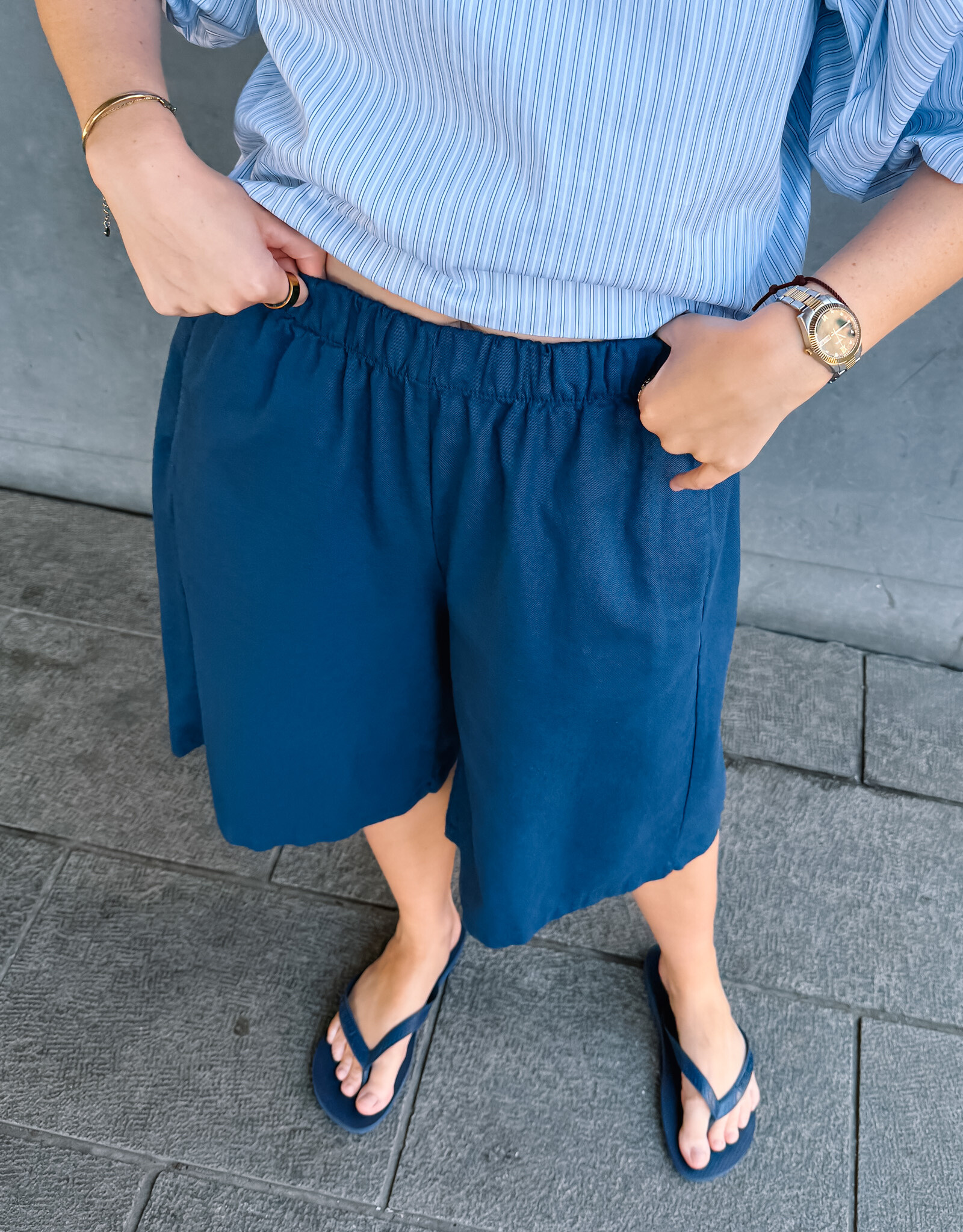 The Golden House Joh Bermuda 'Babette' - Navy - TU