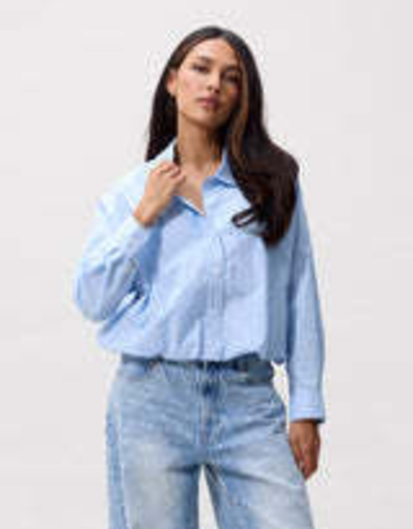 Catwalk Junkie Blouse 'Tuck In' - Air - Catwalk Junkie