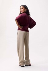 Catwalk Junkie T-Shirt 'Batsleeve' - Merlot - Catwalk Junkie