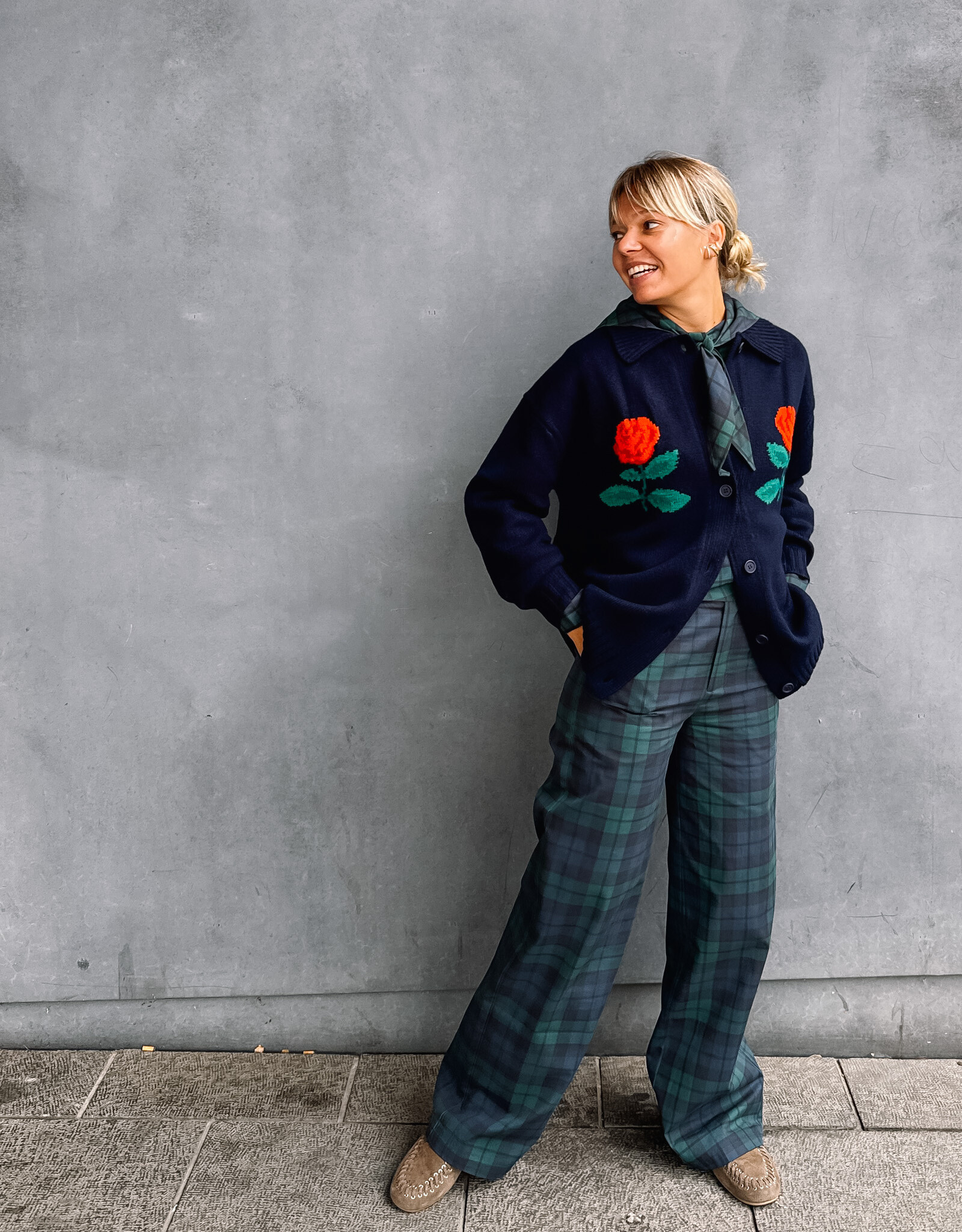 The Tiny Big Sister Cardigan Oversized 'Roses' - Navy - The Tiny Big Sister