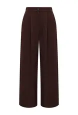 A view Broek 'Allium' - Deep Burgundy