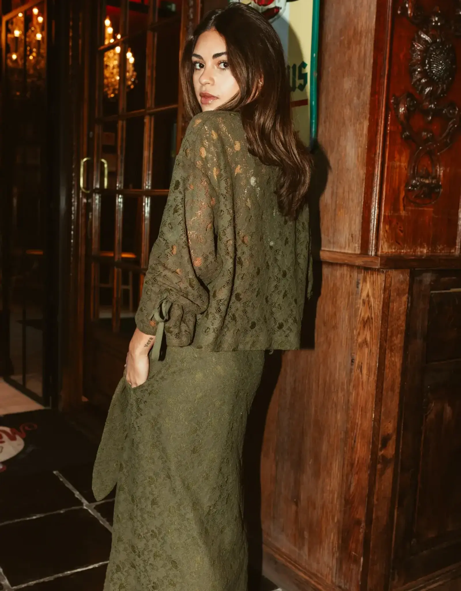 Monré Blouse 'Lucy' - Khaki Lace - Monré