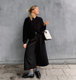 The Golden House Feel Culotte 'Bea' - Black