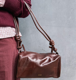 Ann Kurz Handtas 'Squa Baguette' - Shiny Nappa Mocha - Ann Kurz