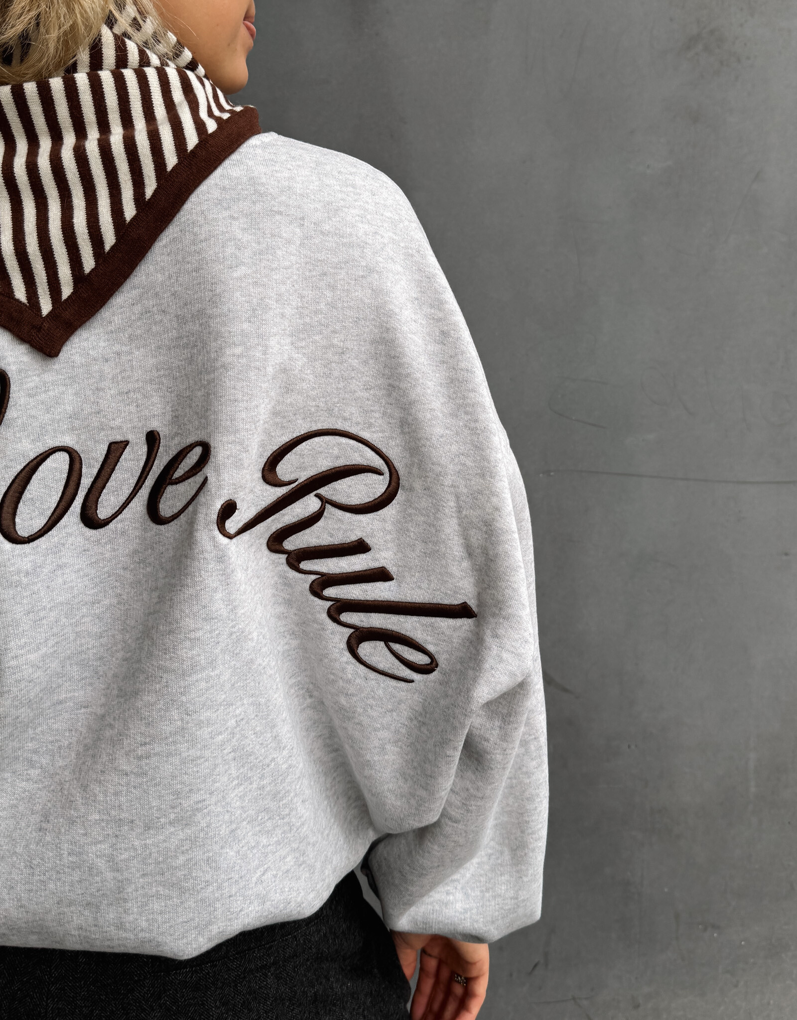 Catwalk Junkie Sweater Oversized 'Graphic' - Light Grey Melange - Catwalk Junkie