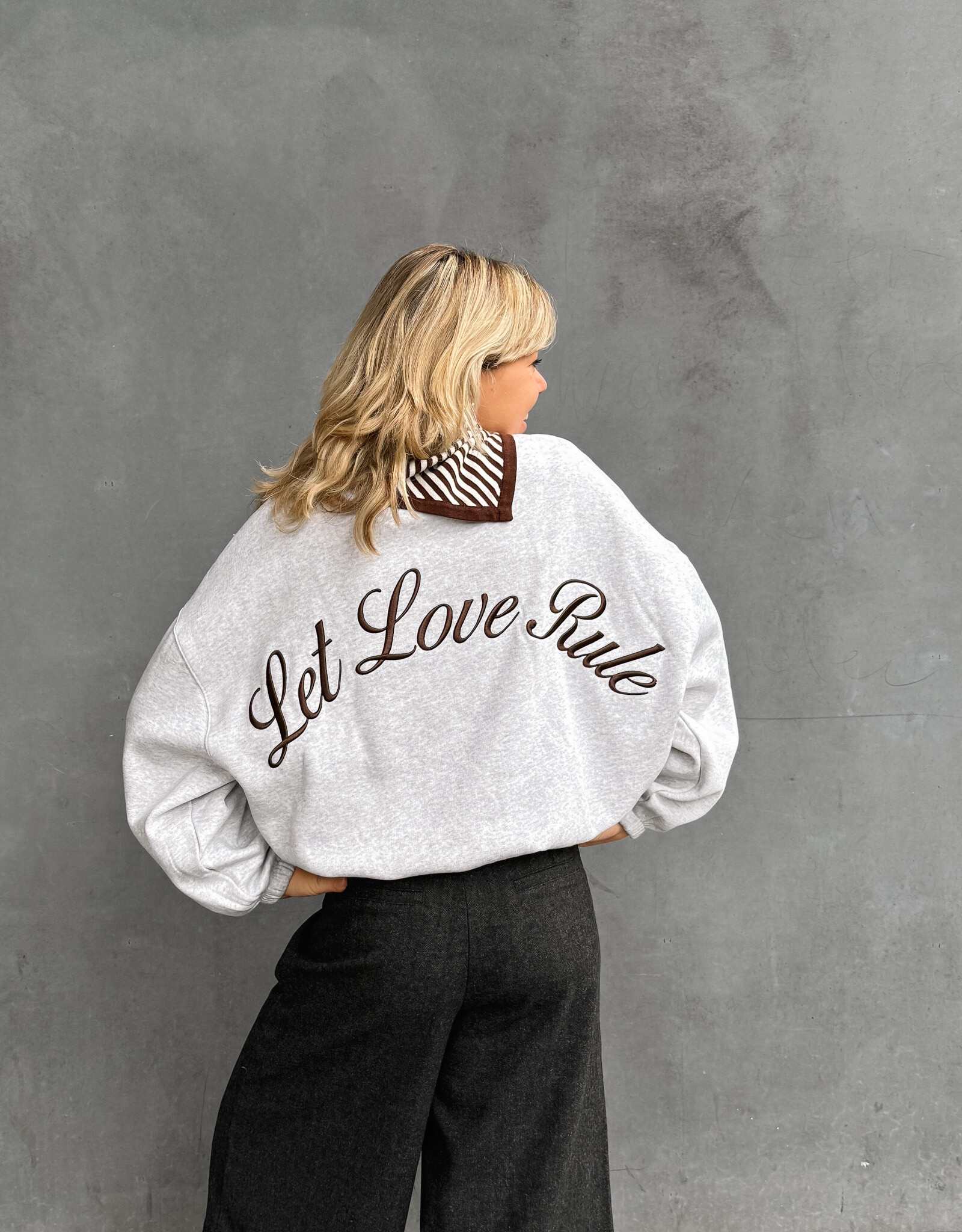 Catwalk Junkie Sweater Oversized 'Graphic' - Light Grey Melange - Catwalk Junkie