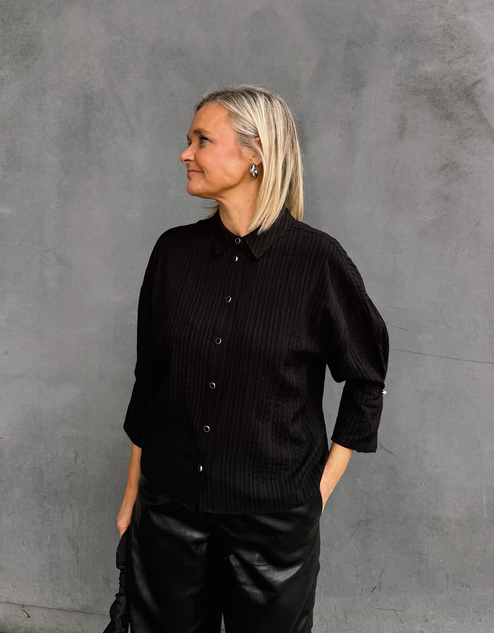 Another Label Blouse 'Manon' - Black - Another-Label