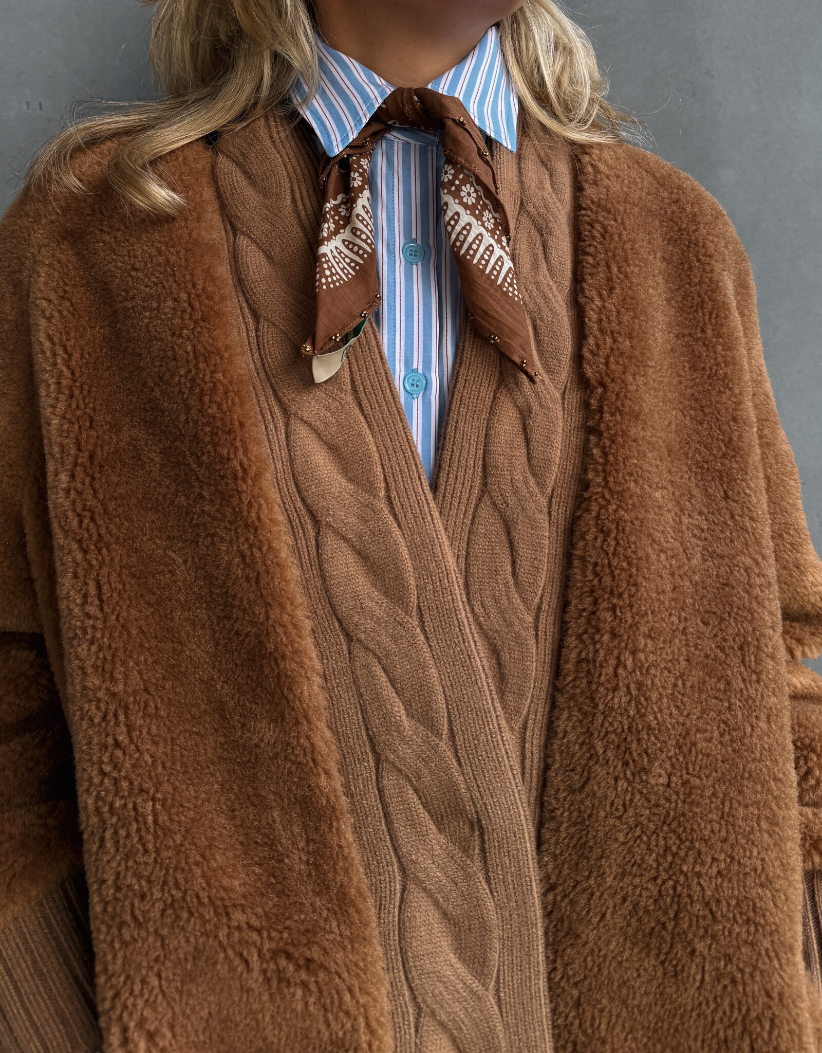 The Golden House Ad Teddy Cardigan 'Robine' - Beige