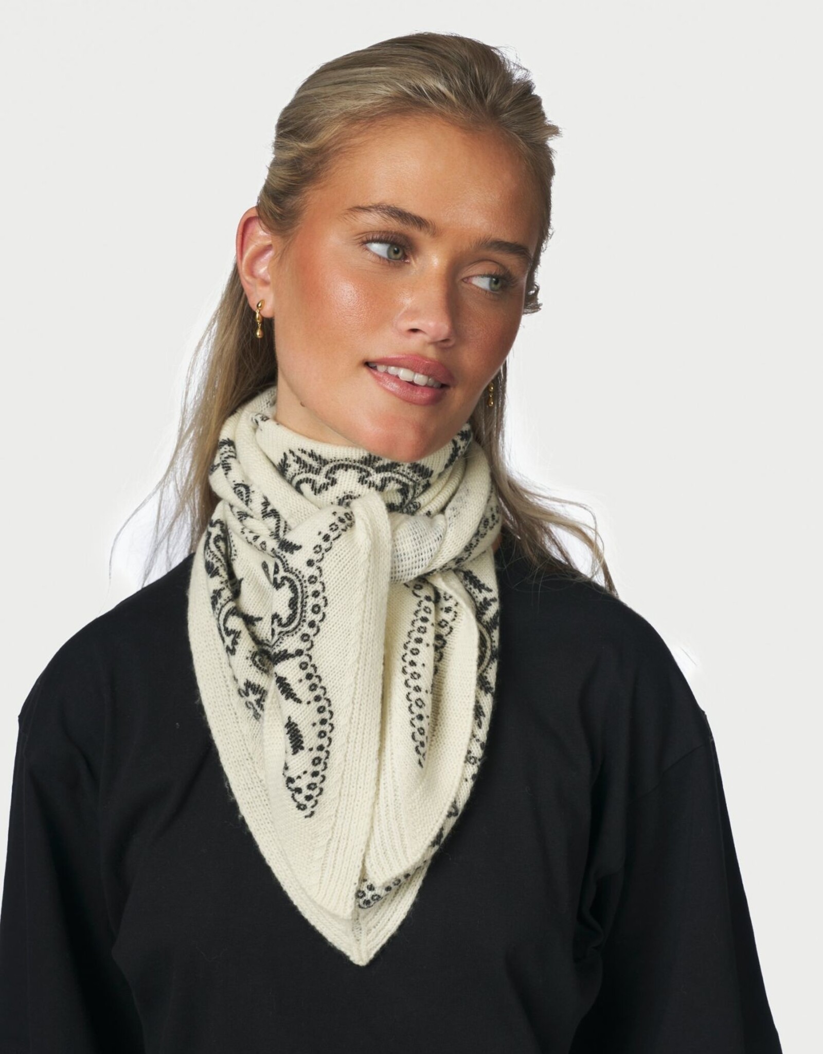 Knit Scarf Paisley 'Lolana' - Off White - Neo Noir - One Size
