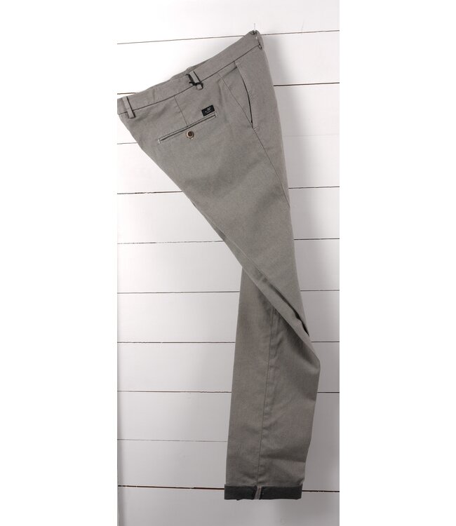 9PN2R 4973 CBE340 594