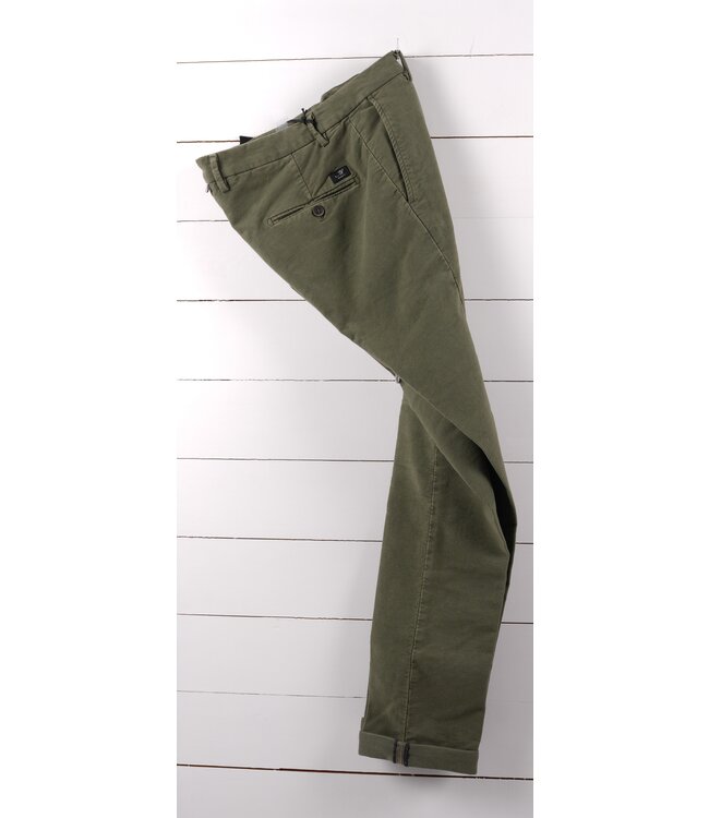 9PN2R 4973 MBE074 464